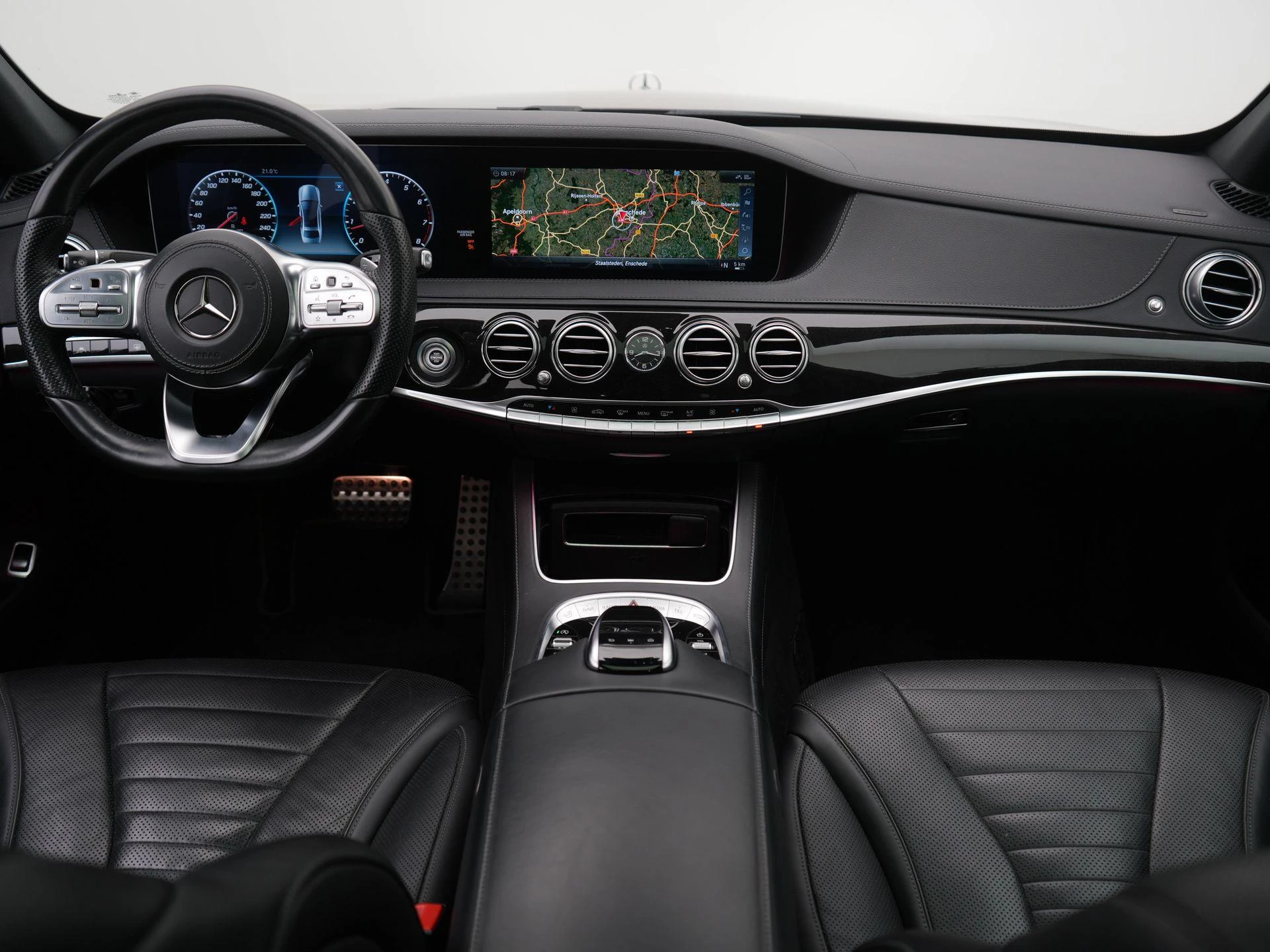 Mercedes-Benz-S-Klasse-image-6