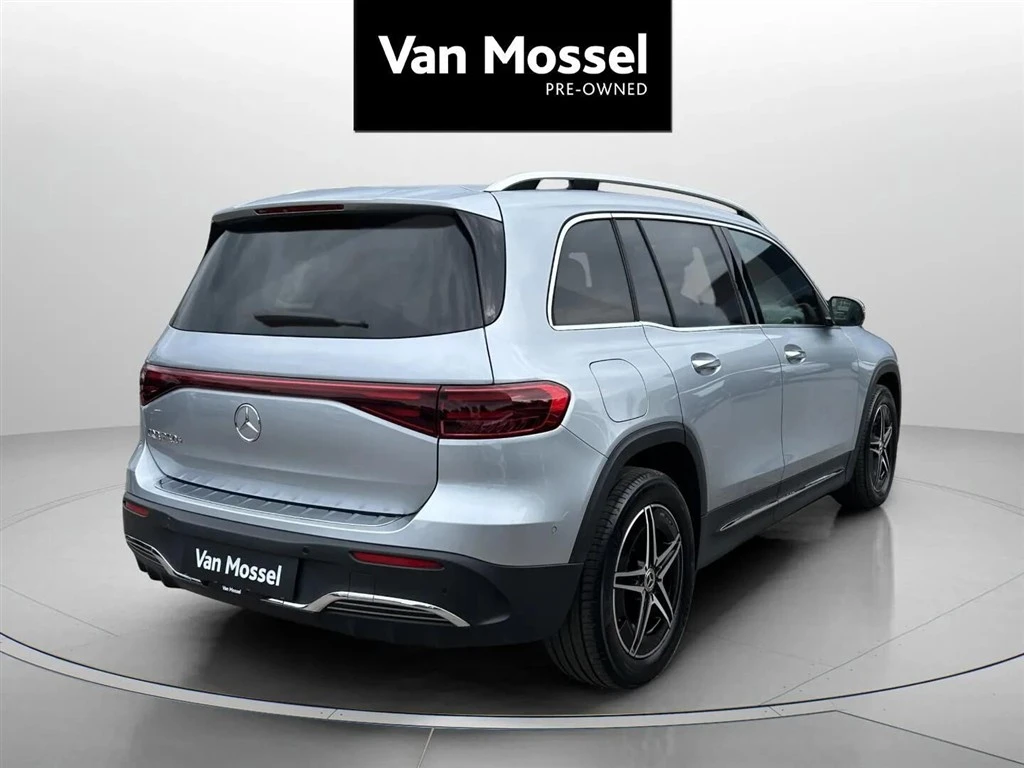 Mercedes-Benz-EQB-image-4