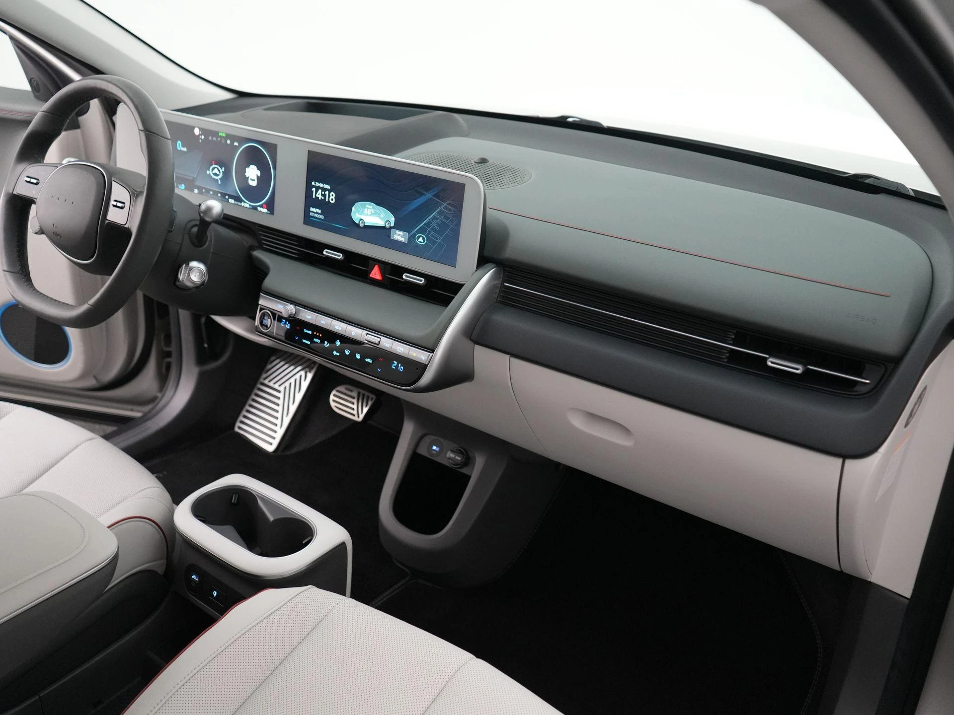 Hyundai-IONIQ 5-image-4