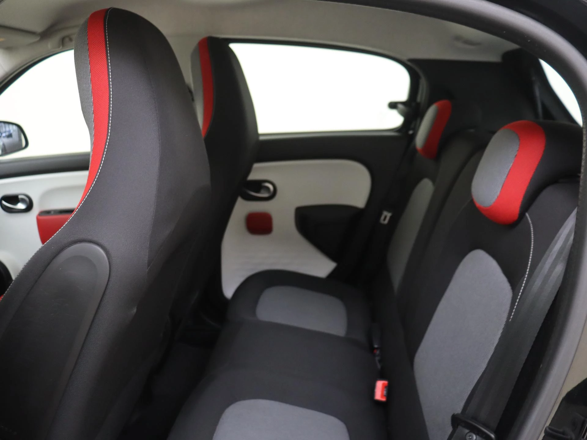 Renault-Twingo-image-9