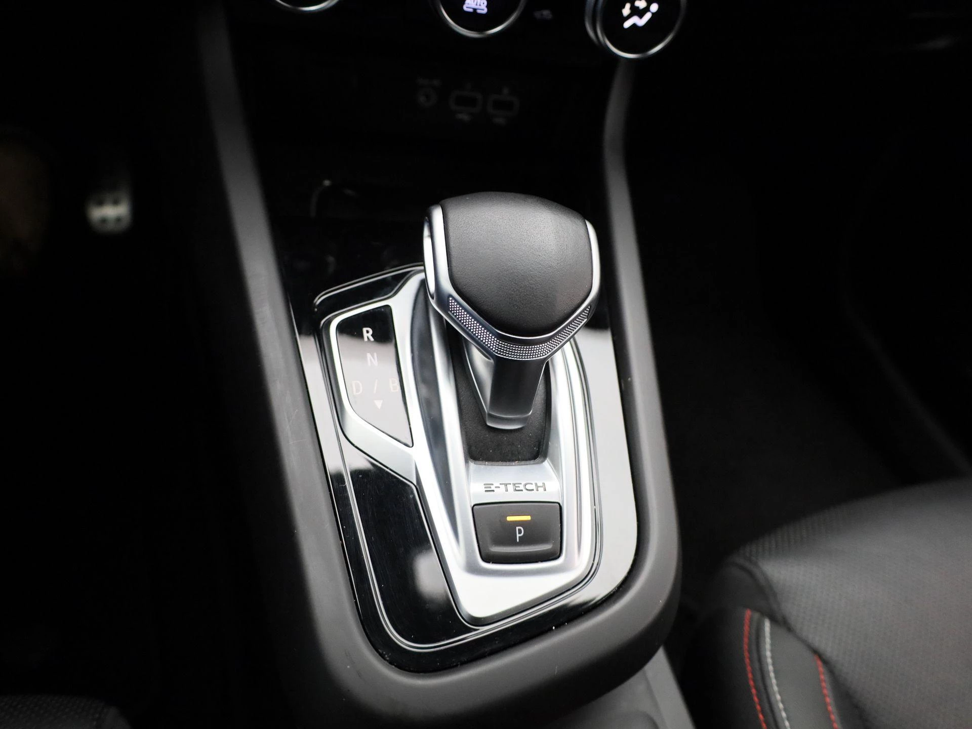 Renault-Arkana-image-26