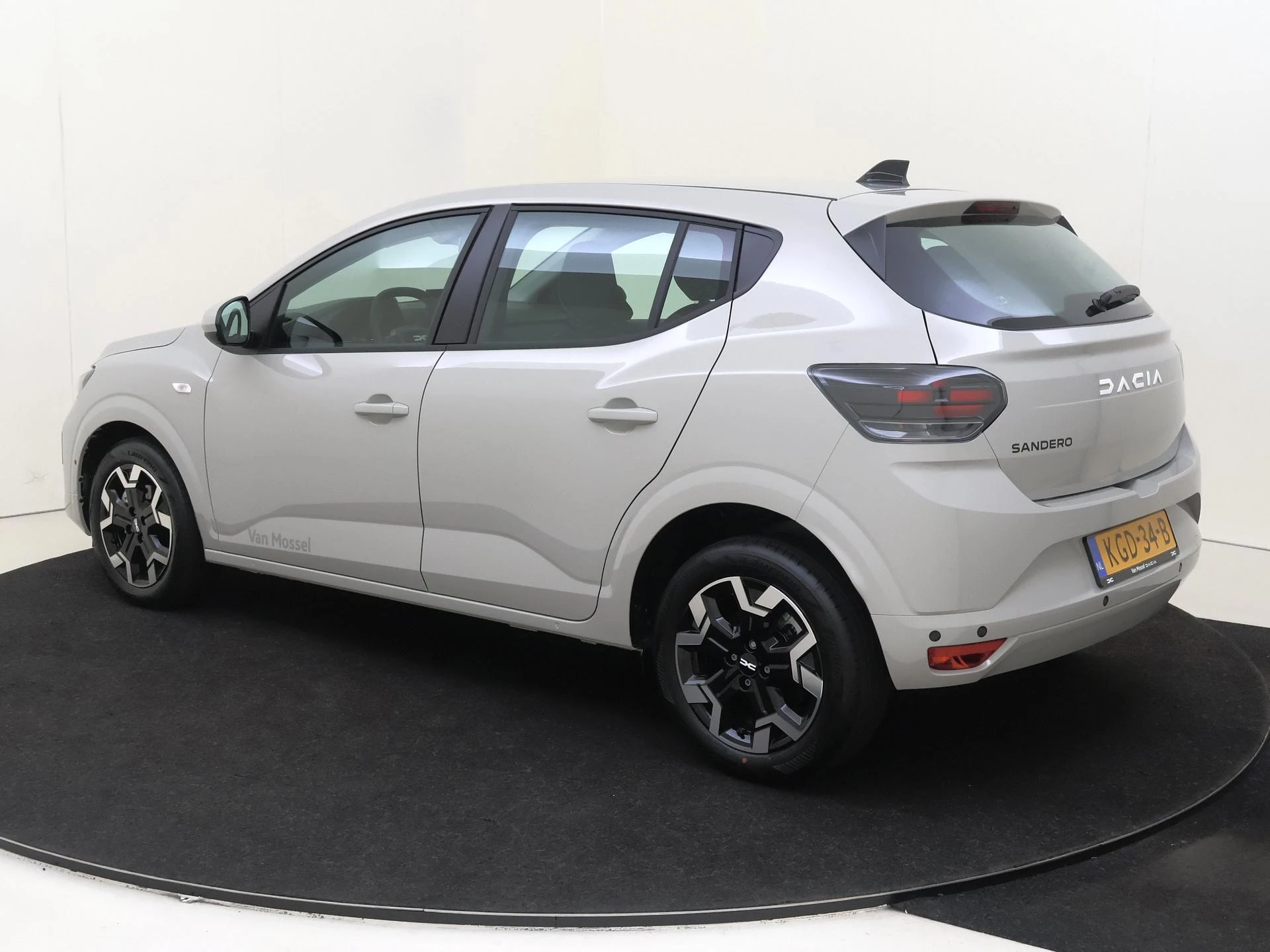 Dacia-Sandero-image-2