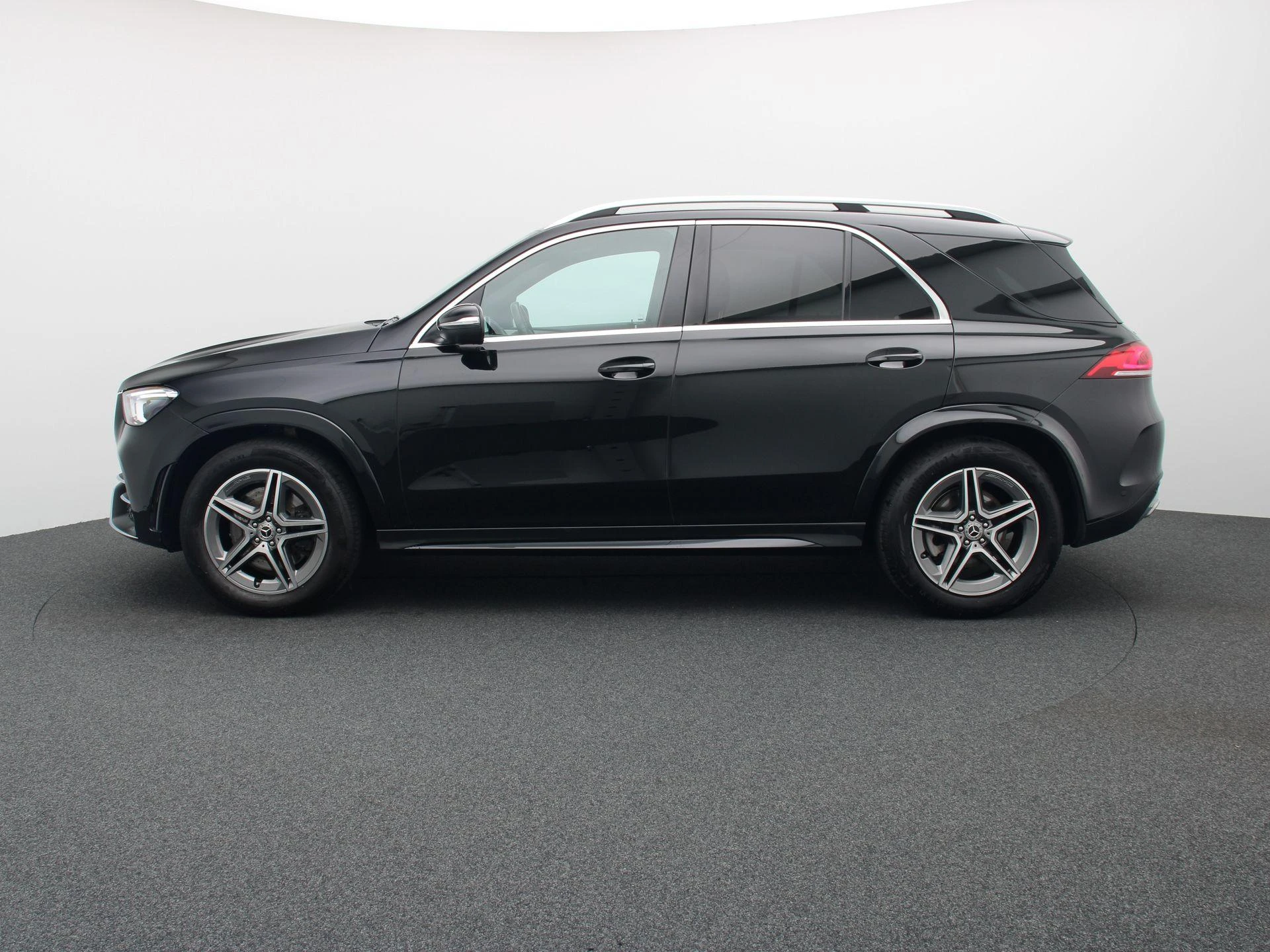 Mercedes-Benz-GLE-image-3