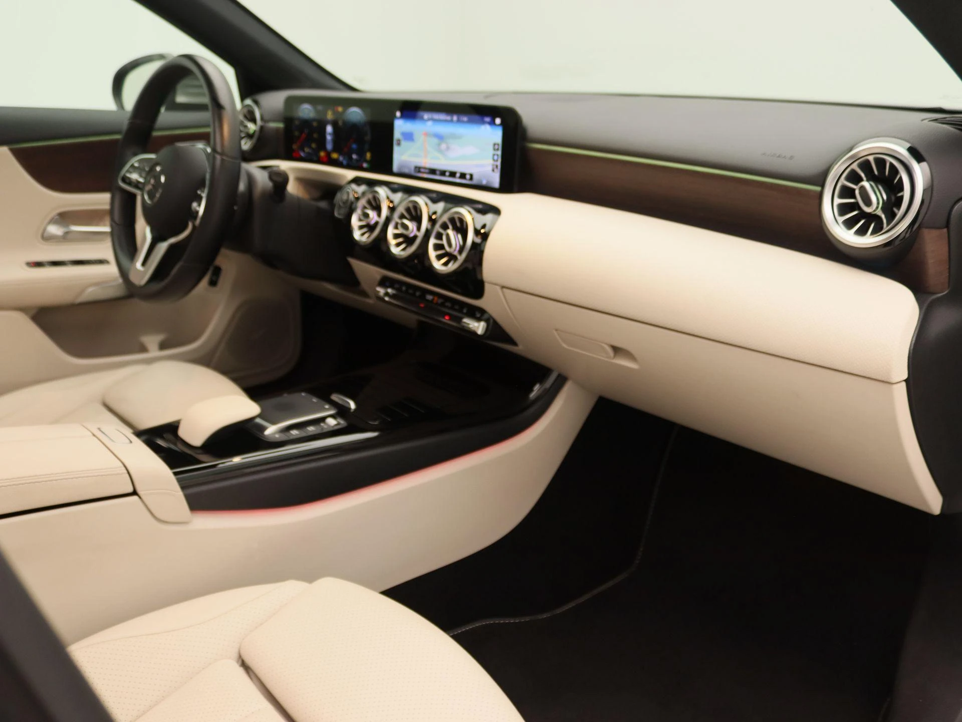 Mercedes-Benz A-Klasse 250e Aut. Premium Plus