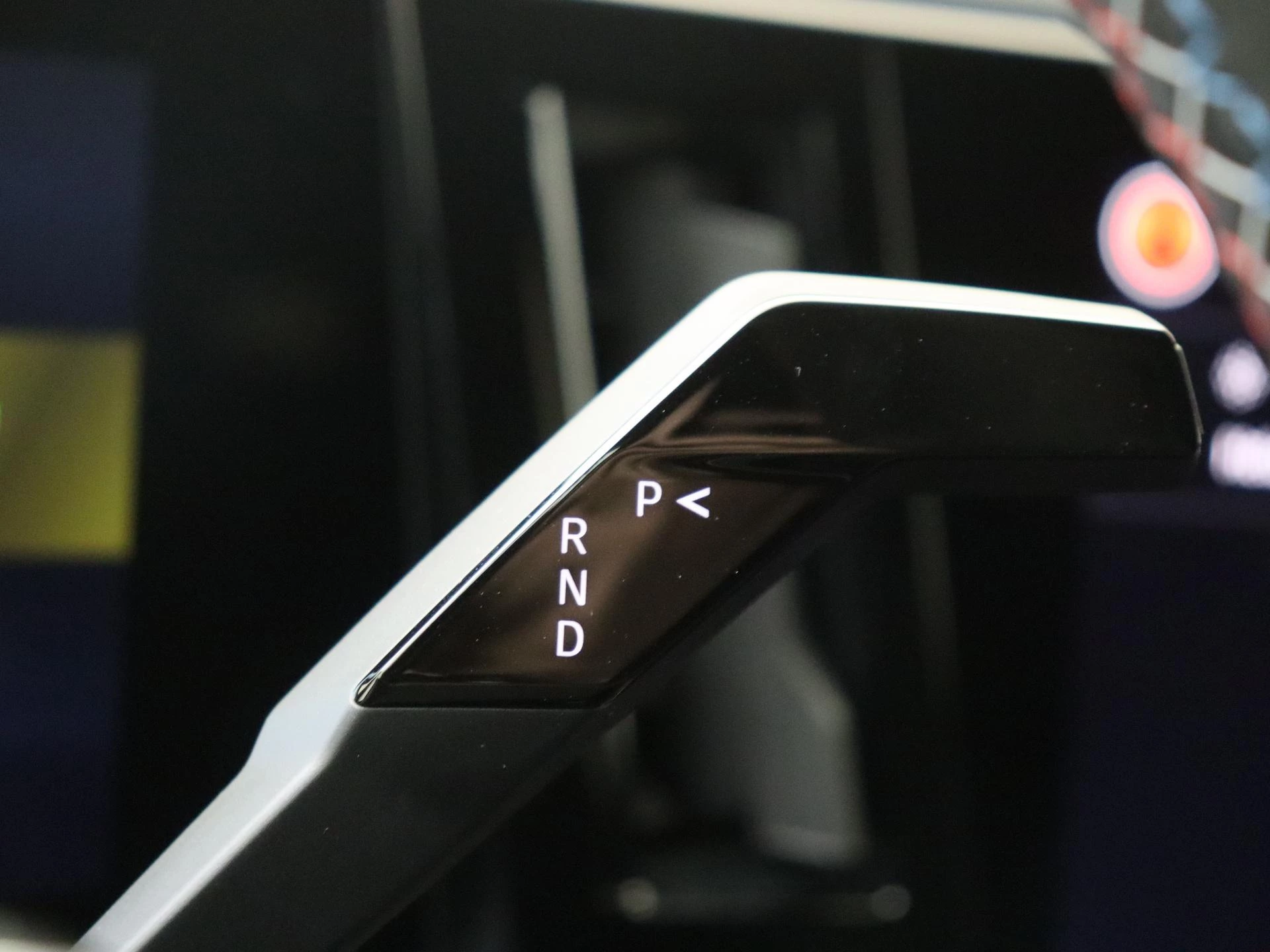 Renault-Megane E-Tech-image-14