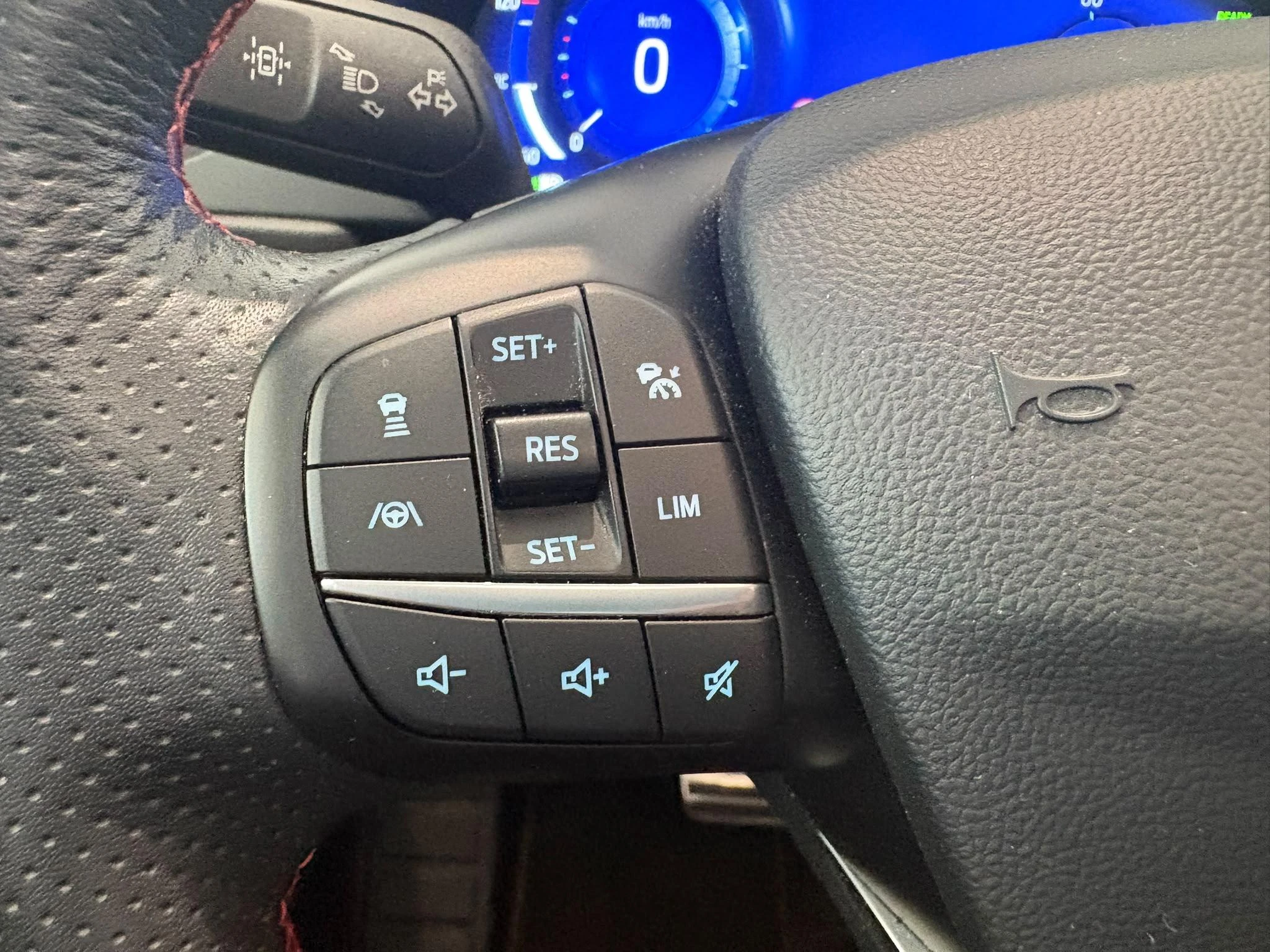 Ford-Kuga-image-17
