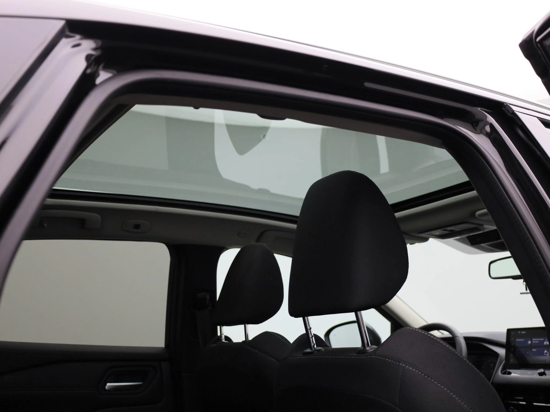 Nissan-QASHQAI-image-34