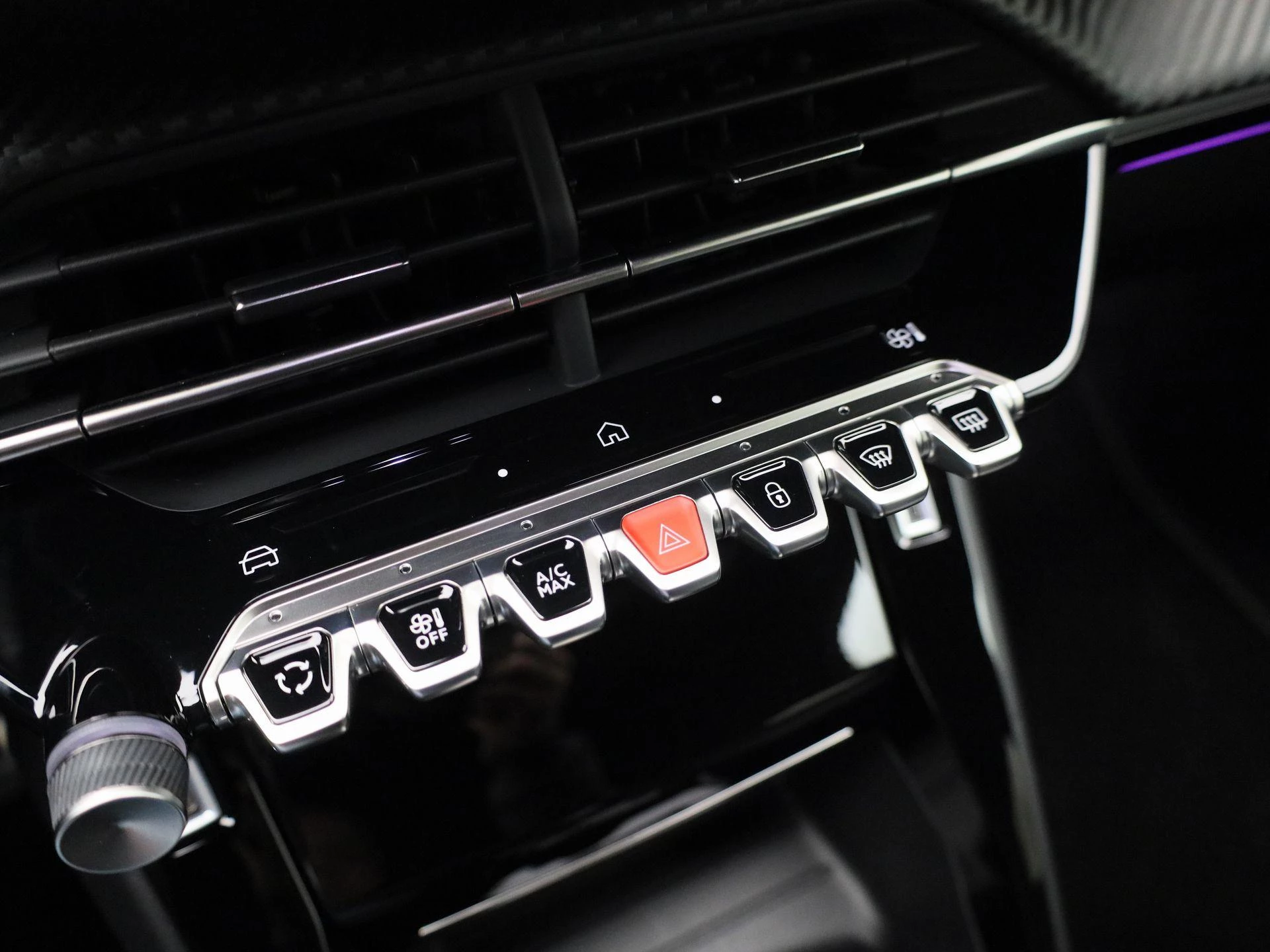 Peugeot-208-image-20