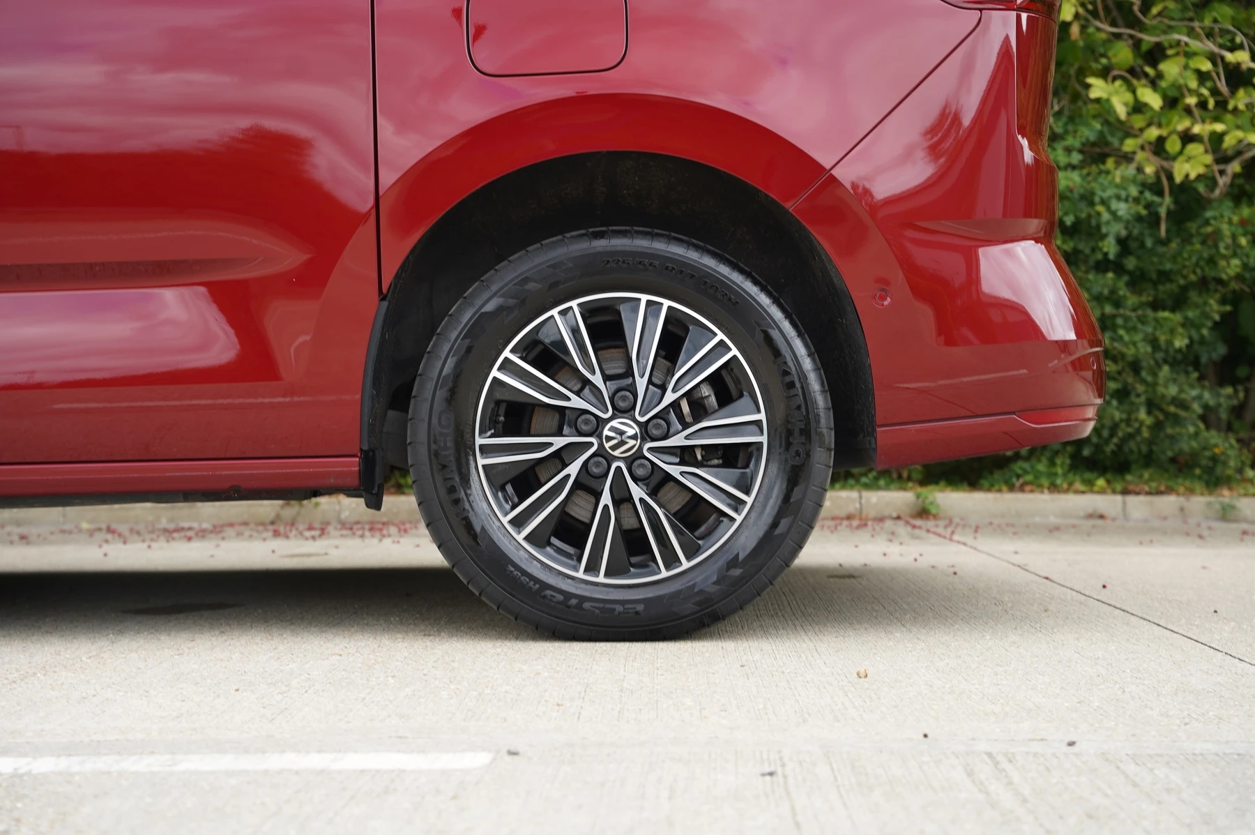 Volkswagen-Multivan-image-34