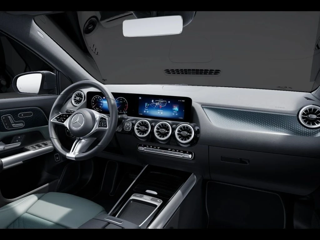Mercedes-Benz-GLA 200 d-image-12