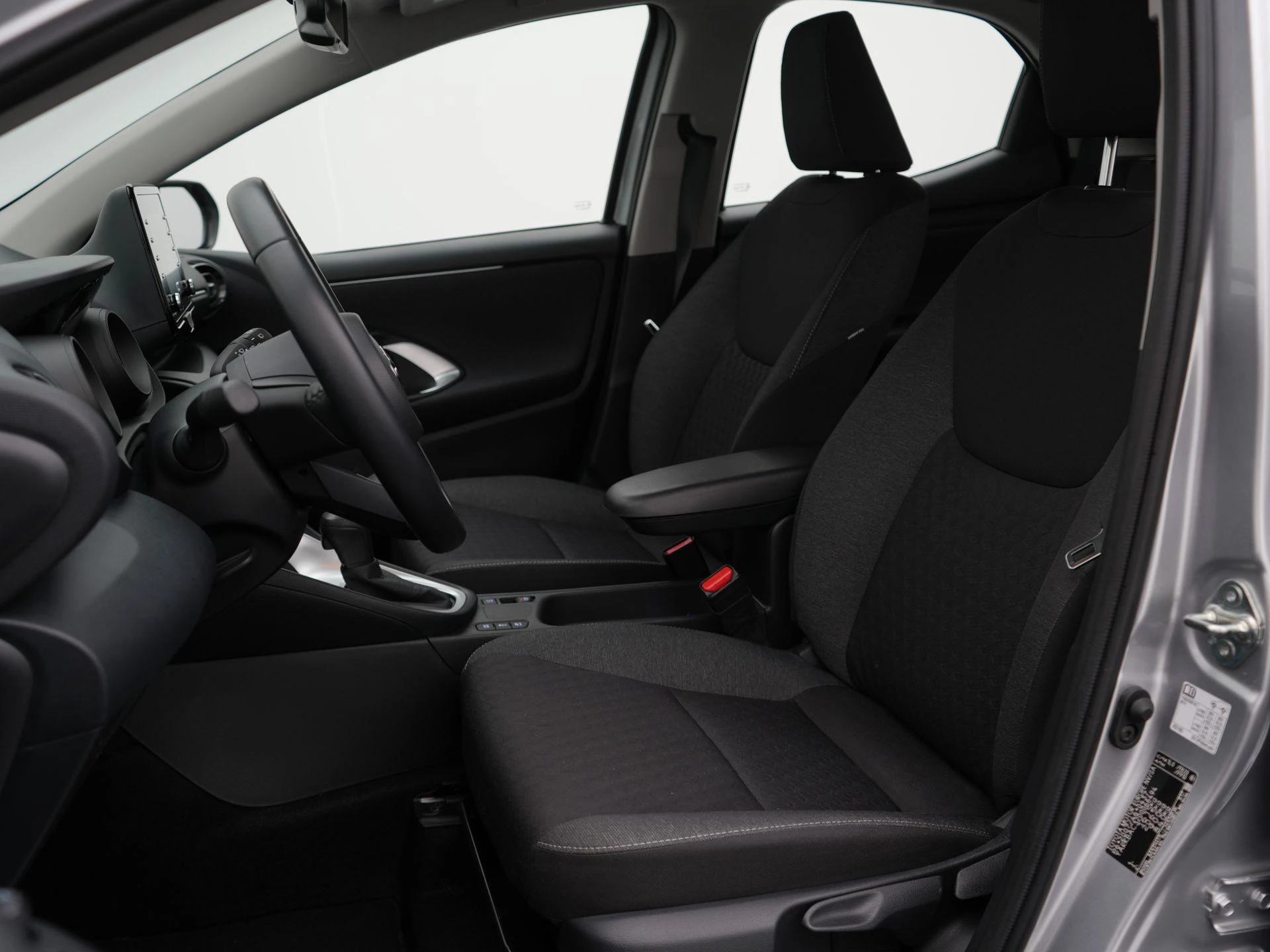 Toyota-Yaris-image-8