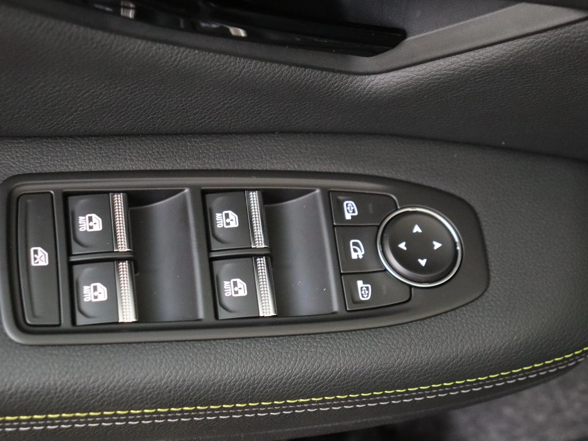 Renault-Megane E-Tech-image-22