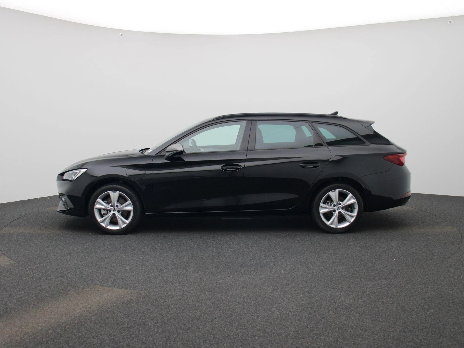 SEAT Leon Sportstourer 1.5 TSI e-Hybrid FR Business