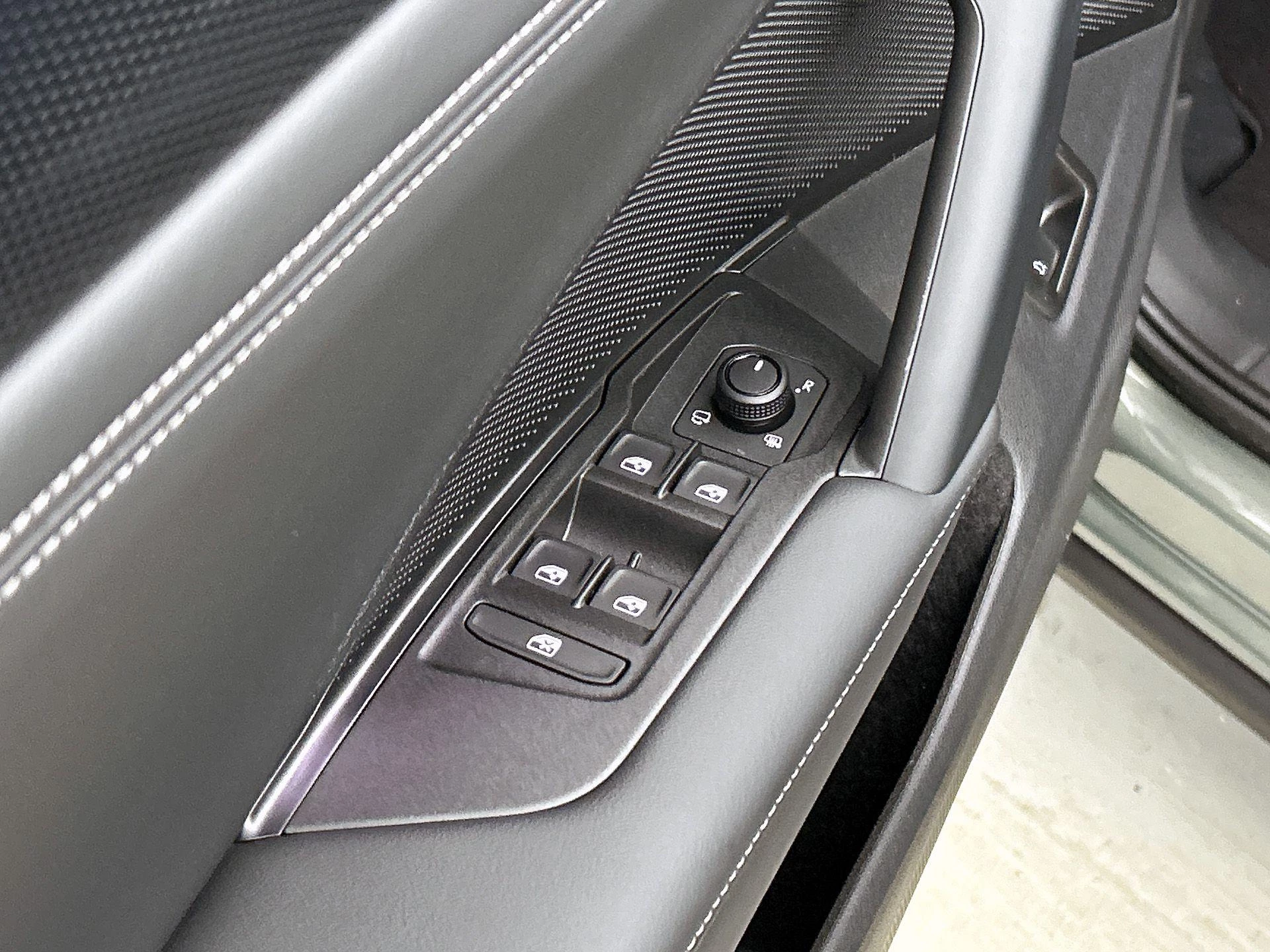 Volkswagen-Tiguan-image-31