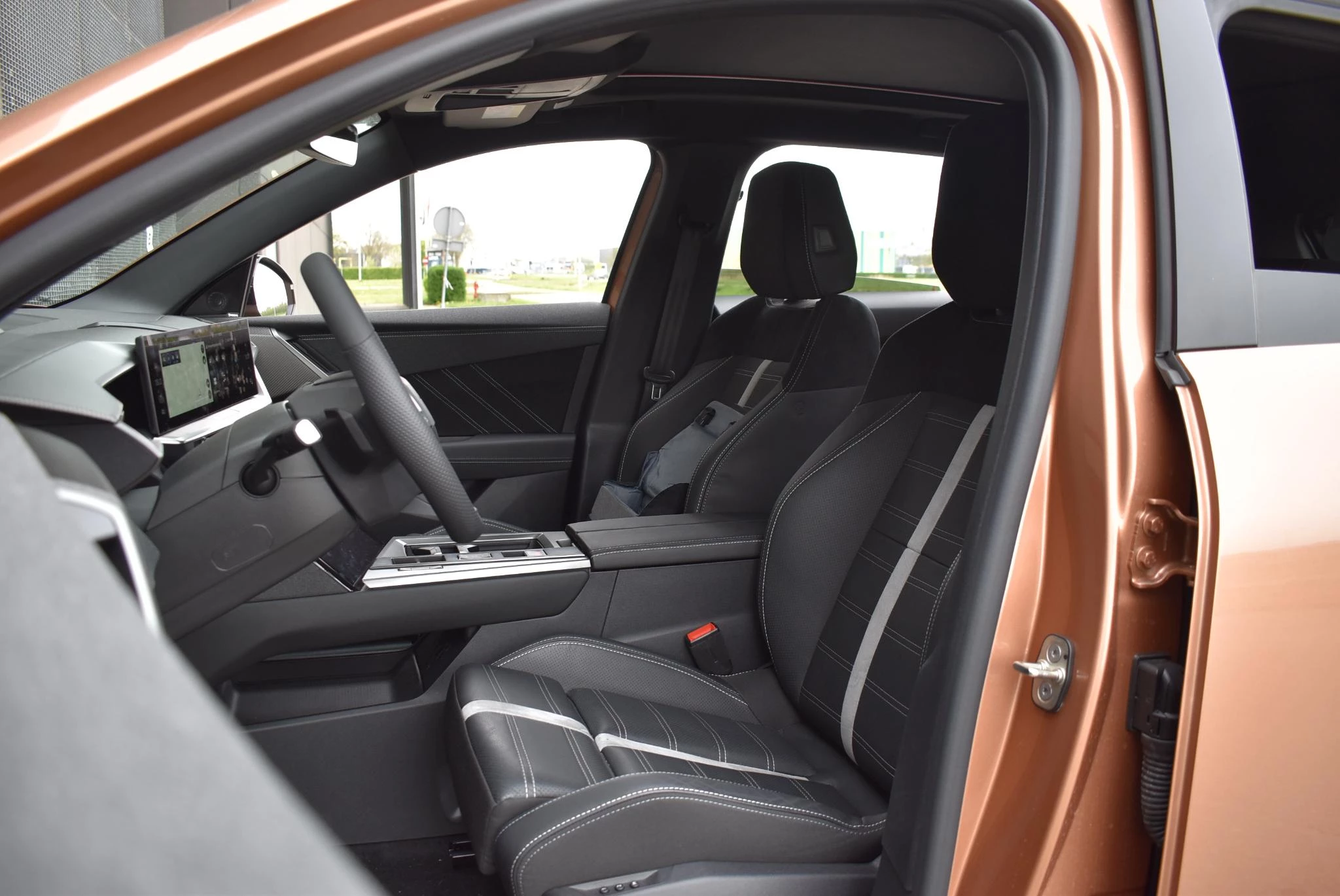 Opel-Grandland-image-11