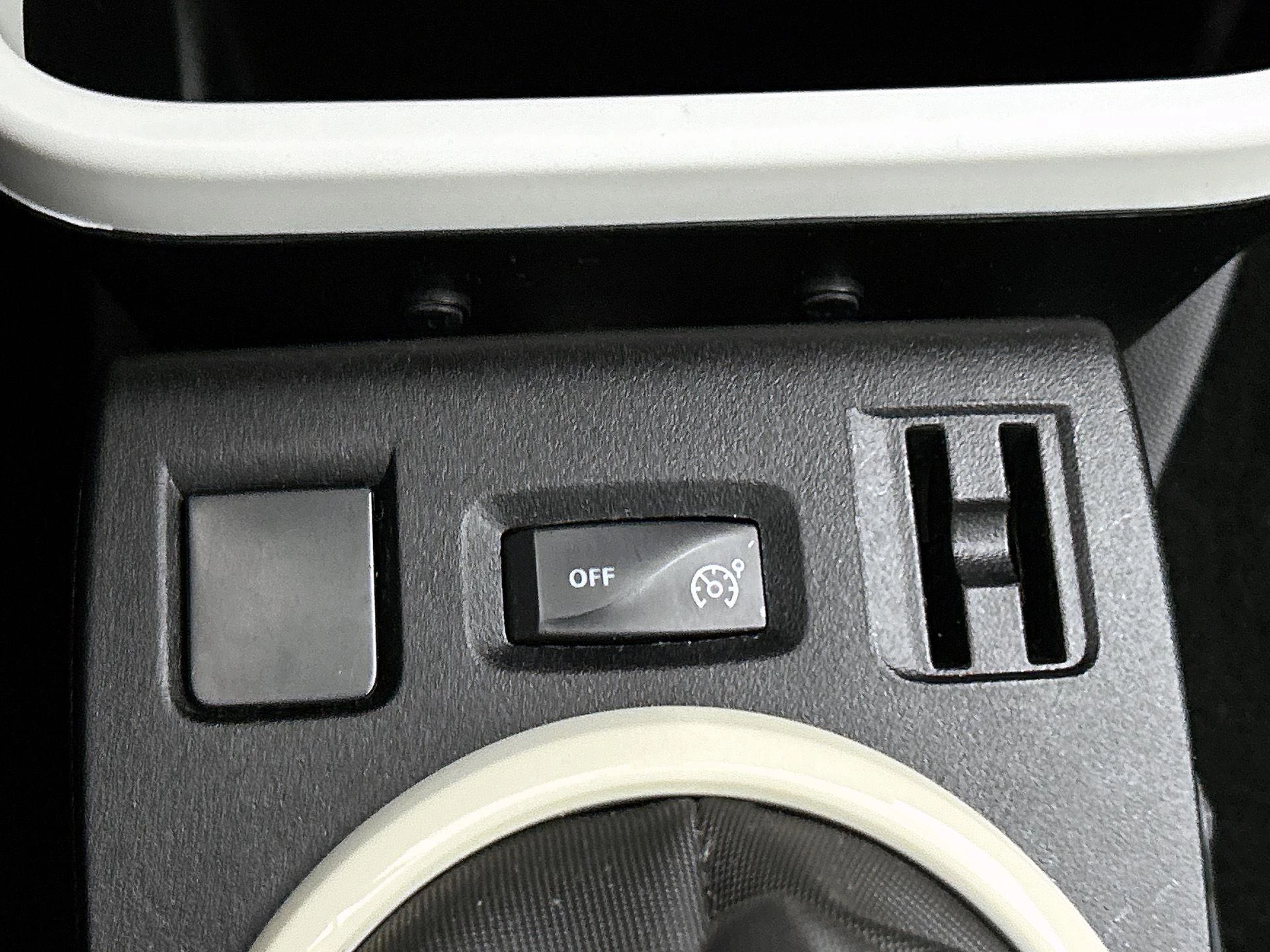 Renault-Twingo-image-8