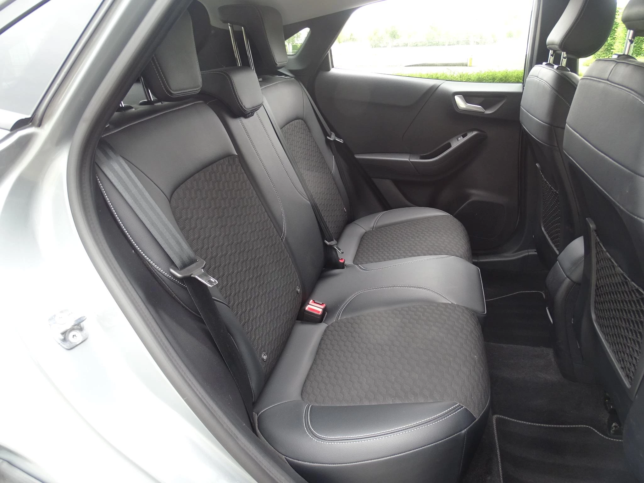 Ford Puma 1.0i Ecoboost MHEV 92kW Aut. Titanium