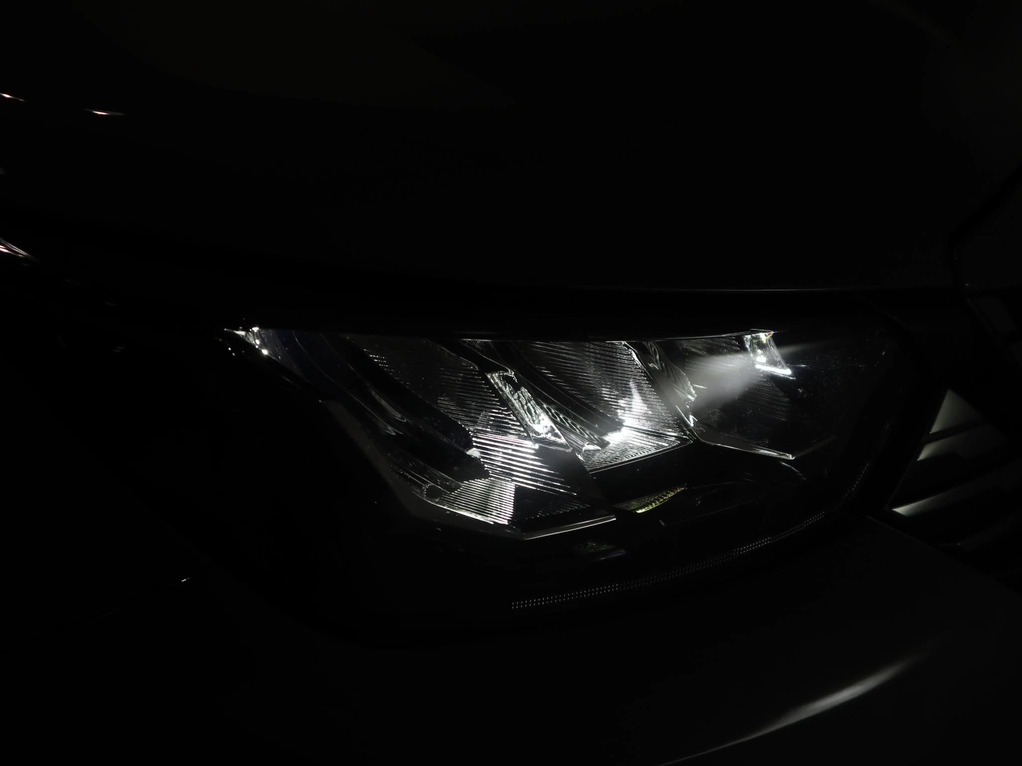 Peugeot-2008-image-23