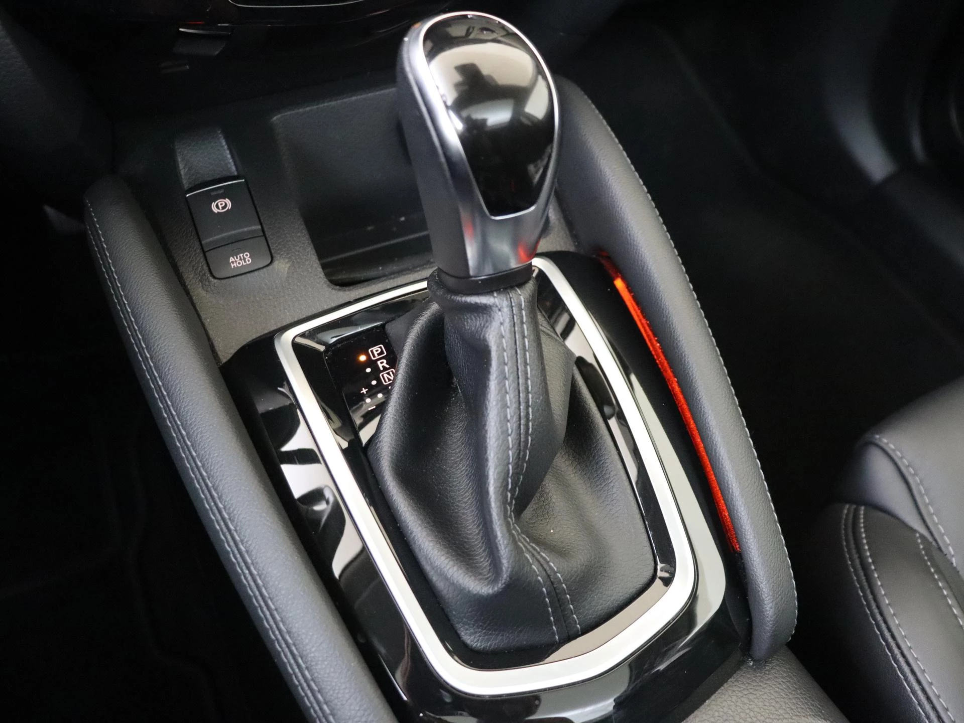 Nissan-QASHQAI-image-18