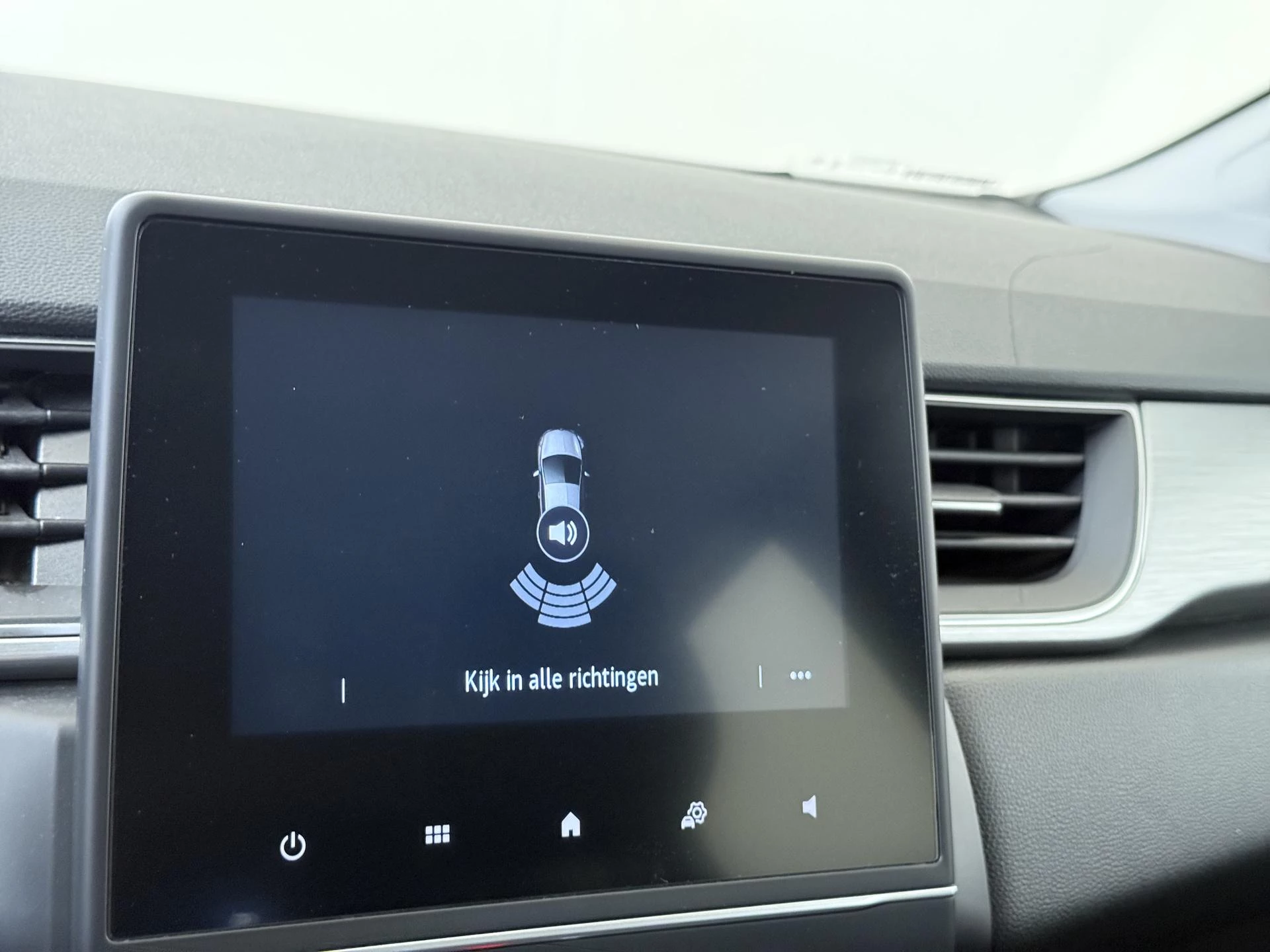 Renault-Captur-image-21