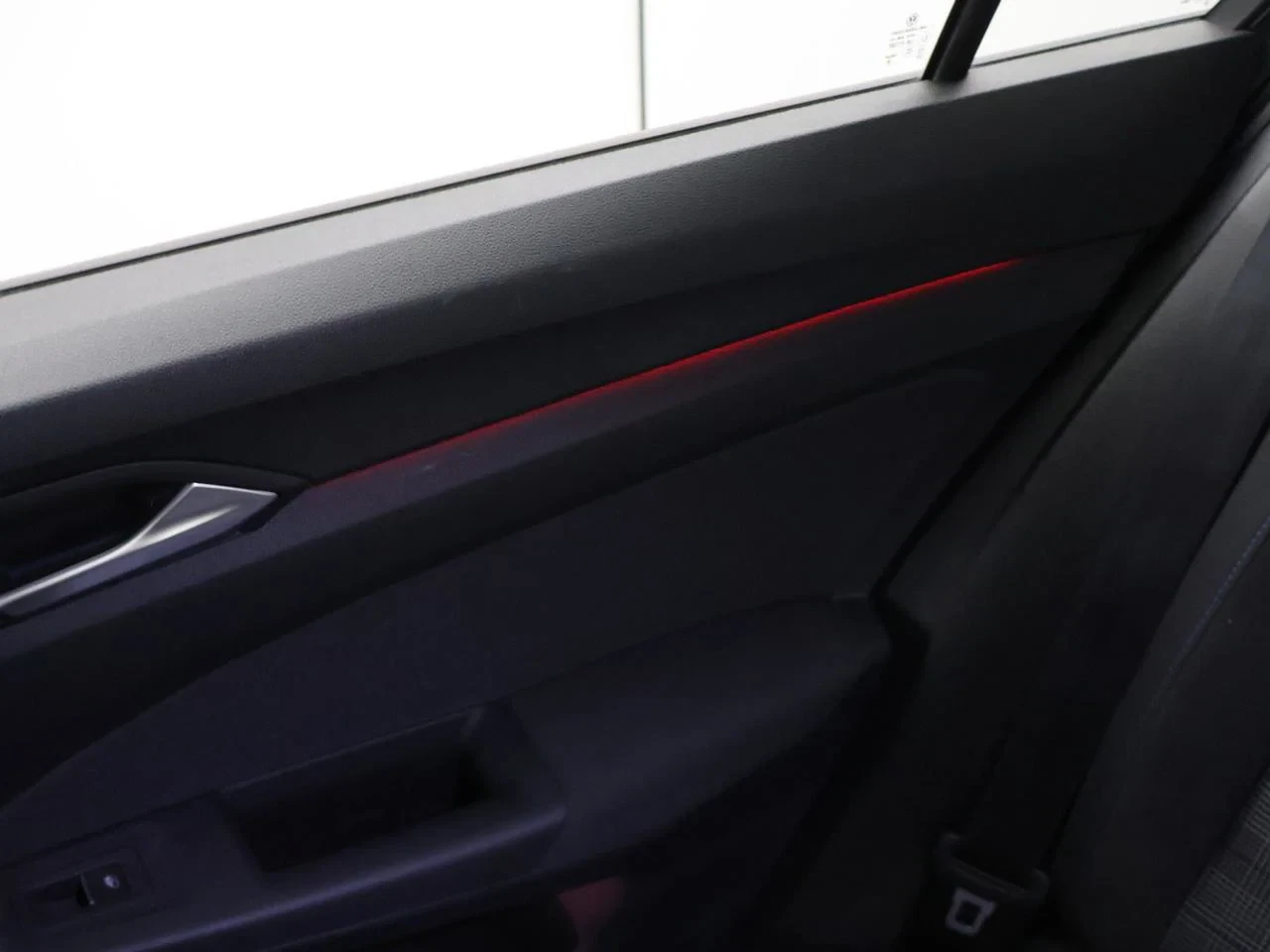 Volkswagen-Golf-image-18