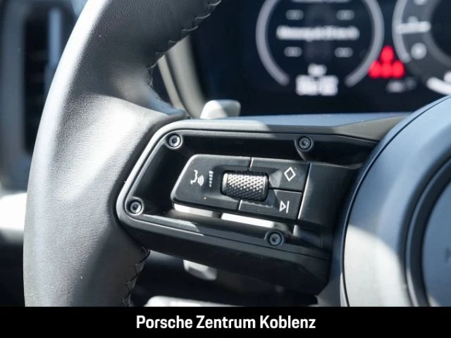 Porsche-Cayenne-image-15