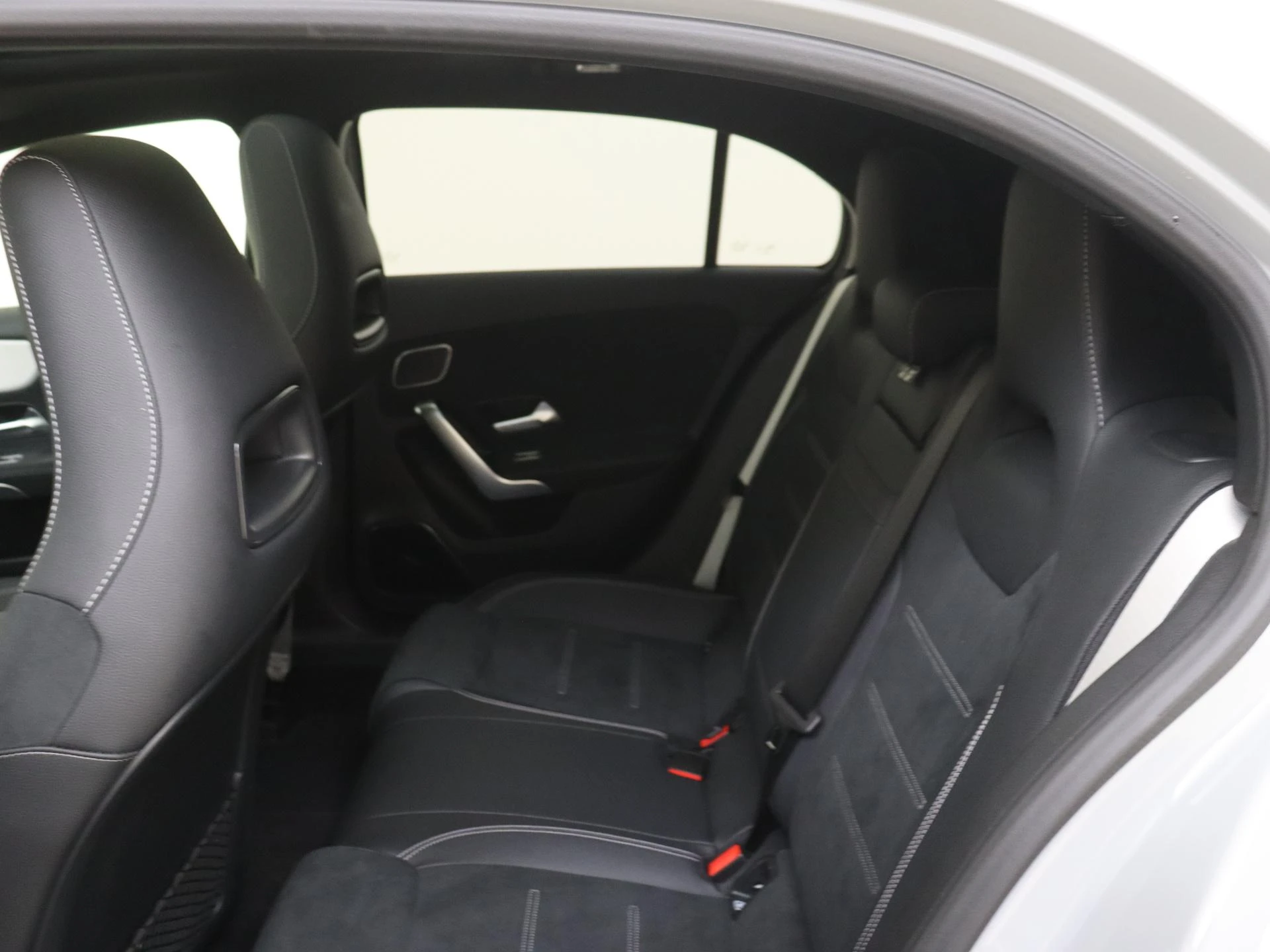Mercedes-Benz-A-Klasse-image-15