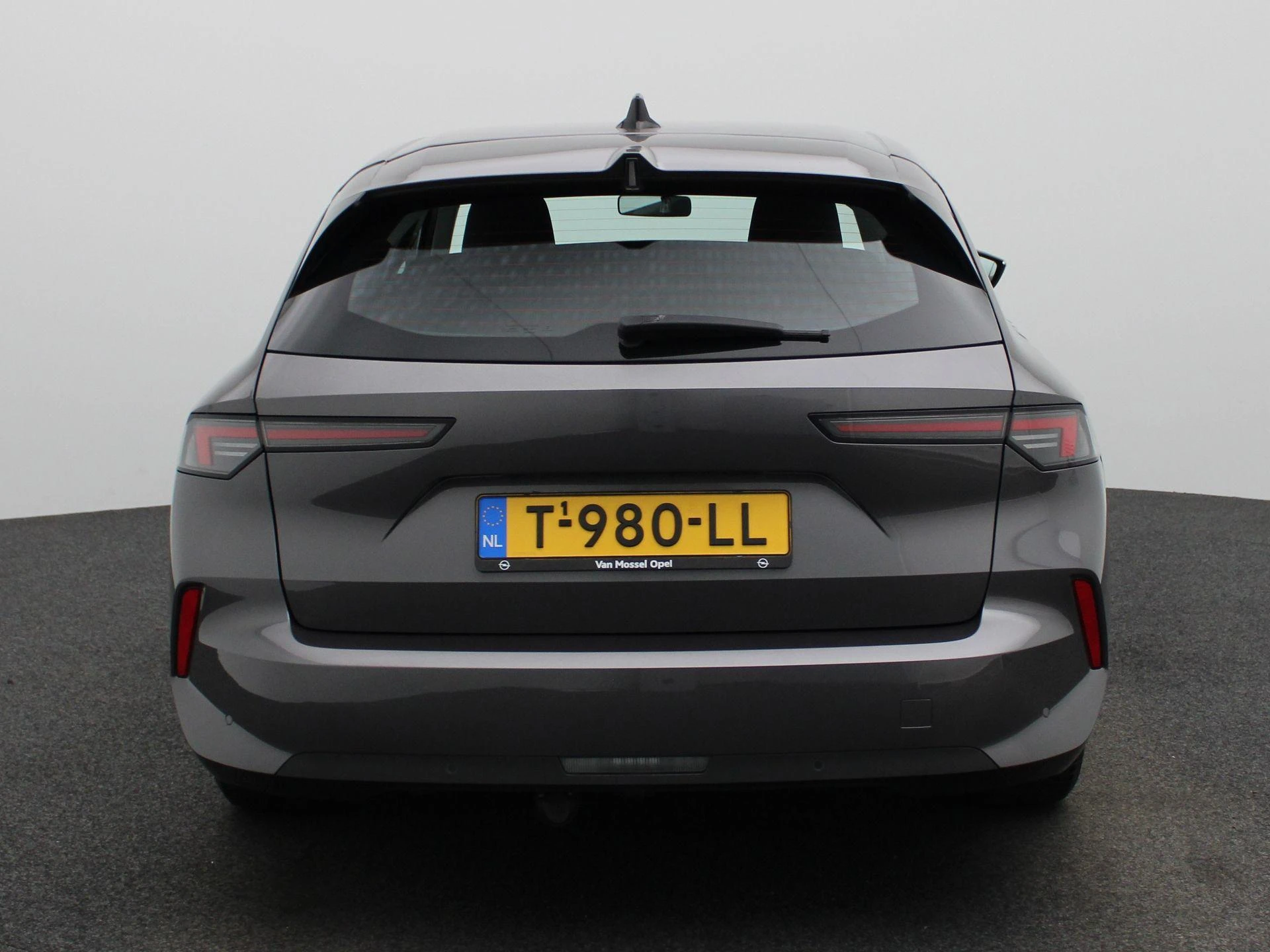 Opel-Astra-image-4