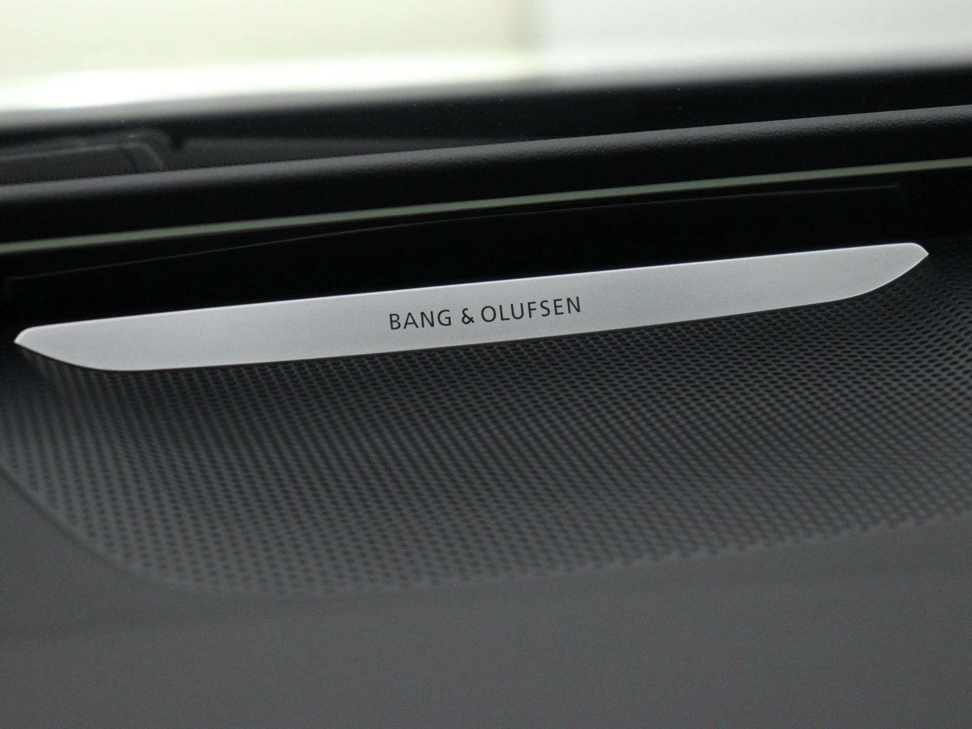 Audi-A6 Avant e-tron-image-18