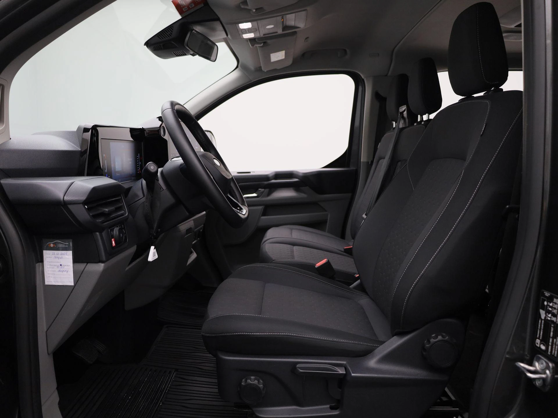 Ford-Transit Custom-image-9