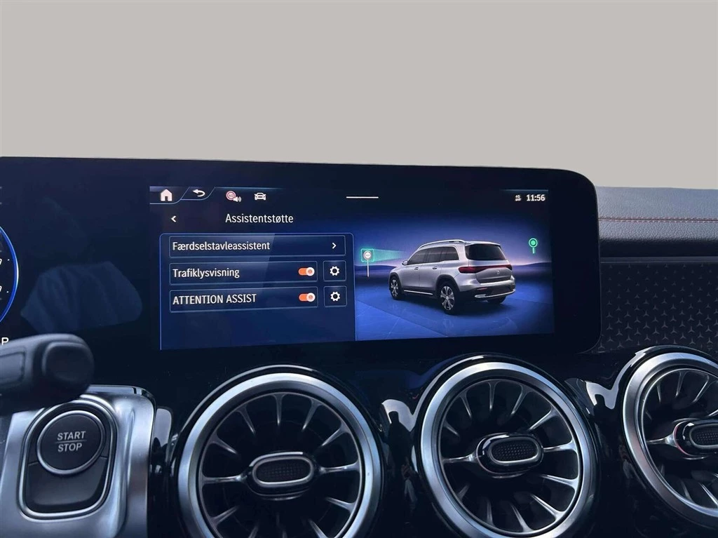 Mercedes-Benz-EQB-image-18