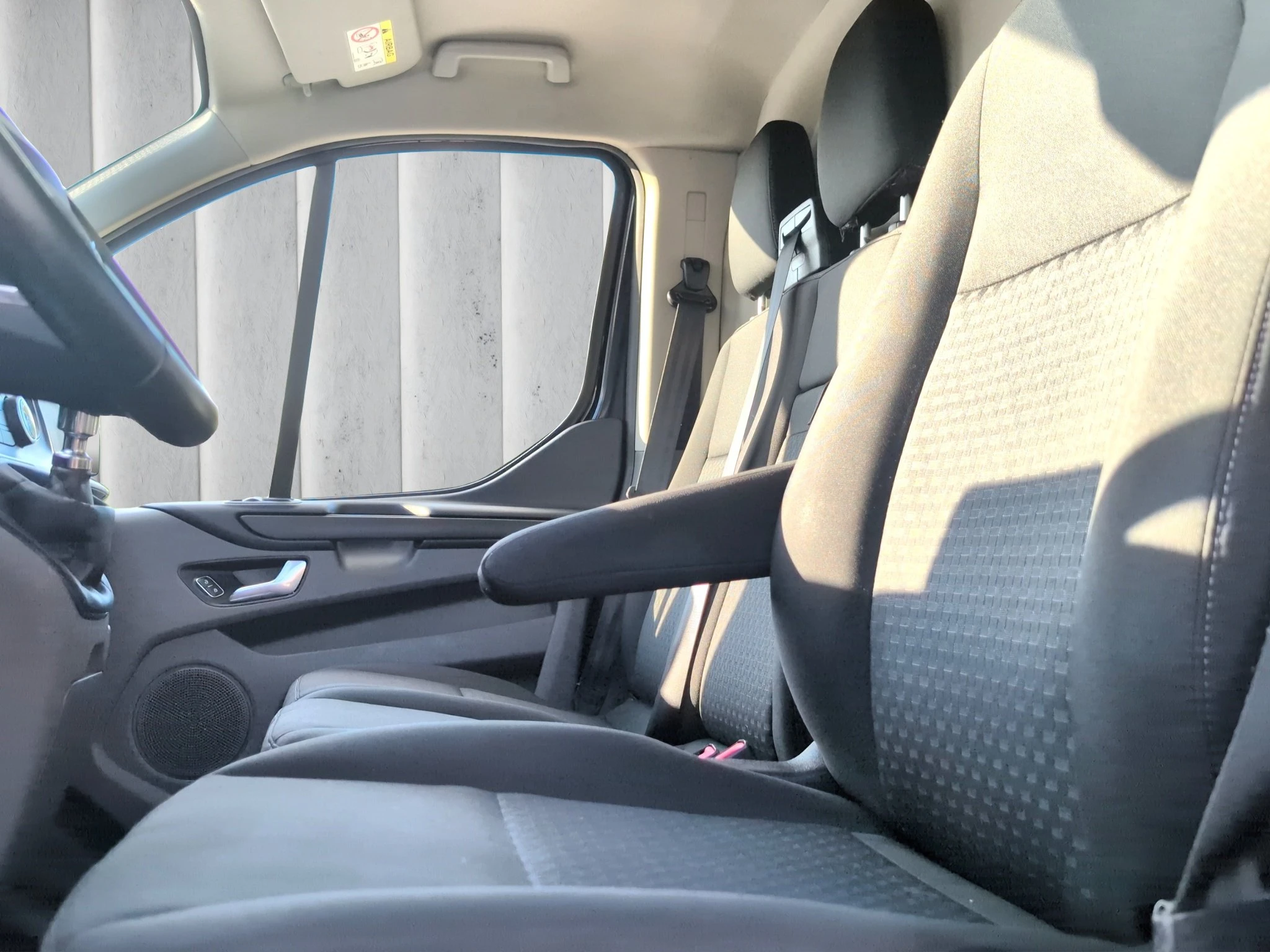 Ford-Transit Custom-image-15