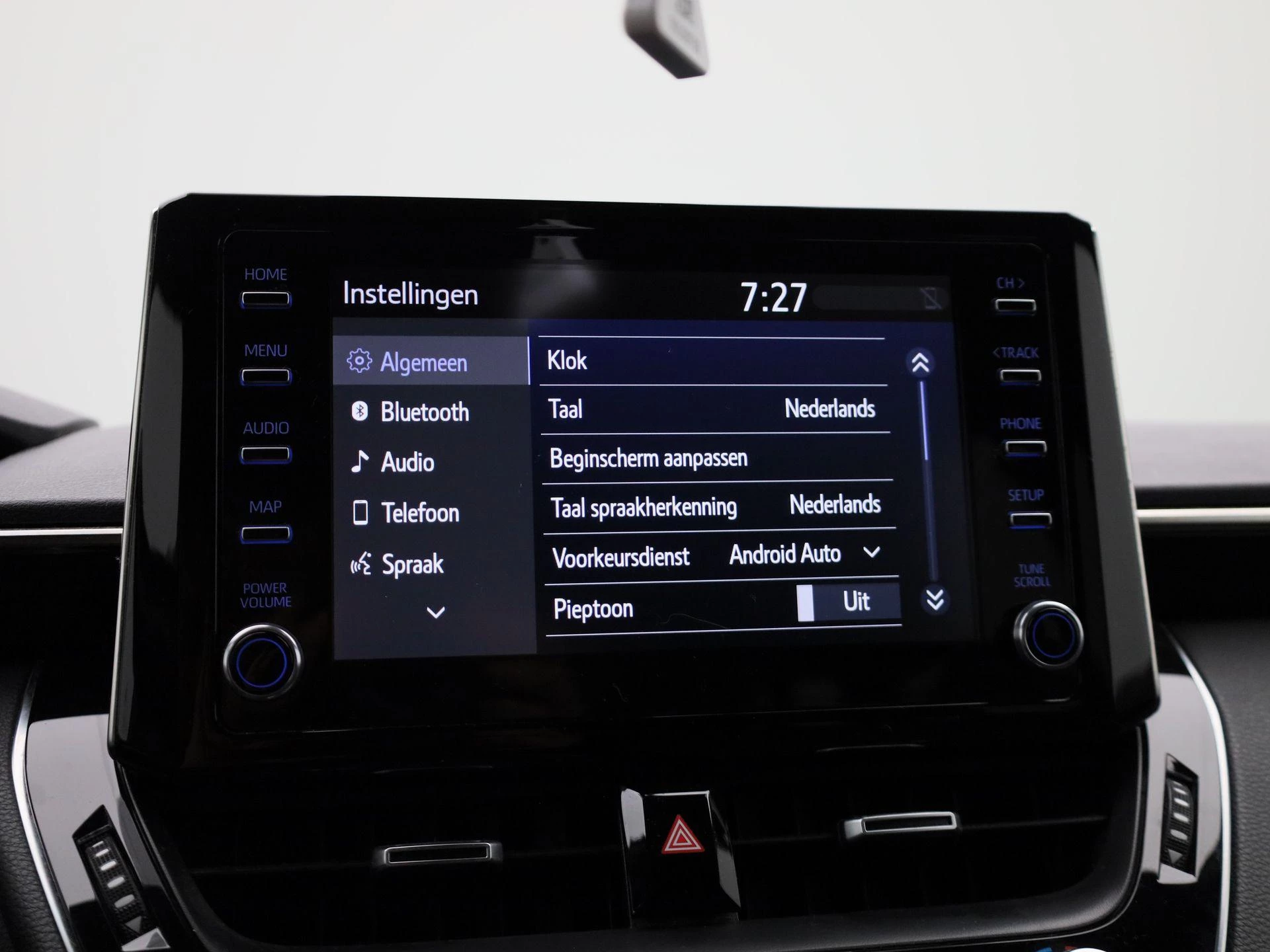 Toyota-Corolla Touring Sports-image-21