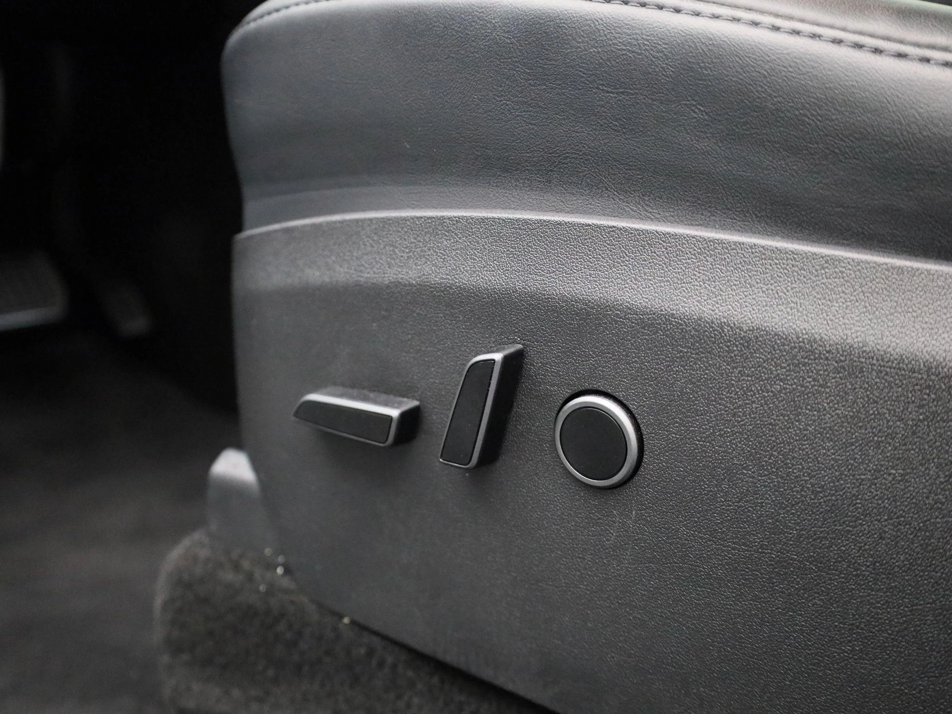 Tesla Model Y Long Range Dual Motor AWD