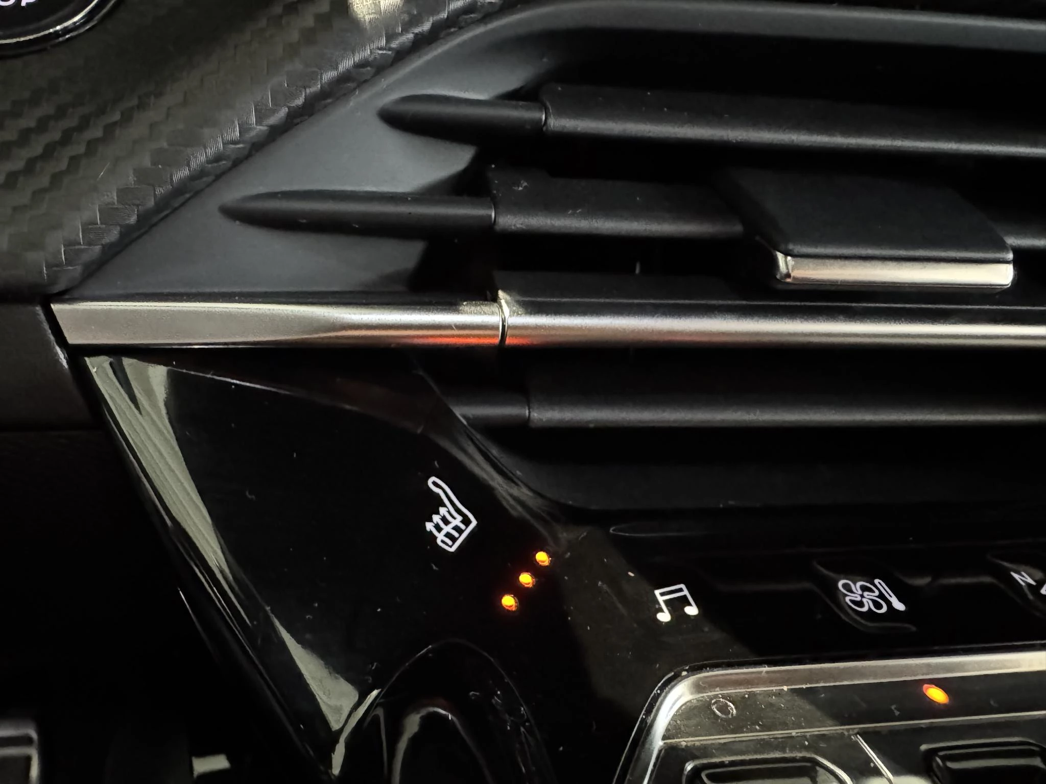 Peugeot-e-208-image-20