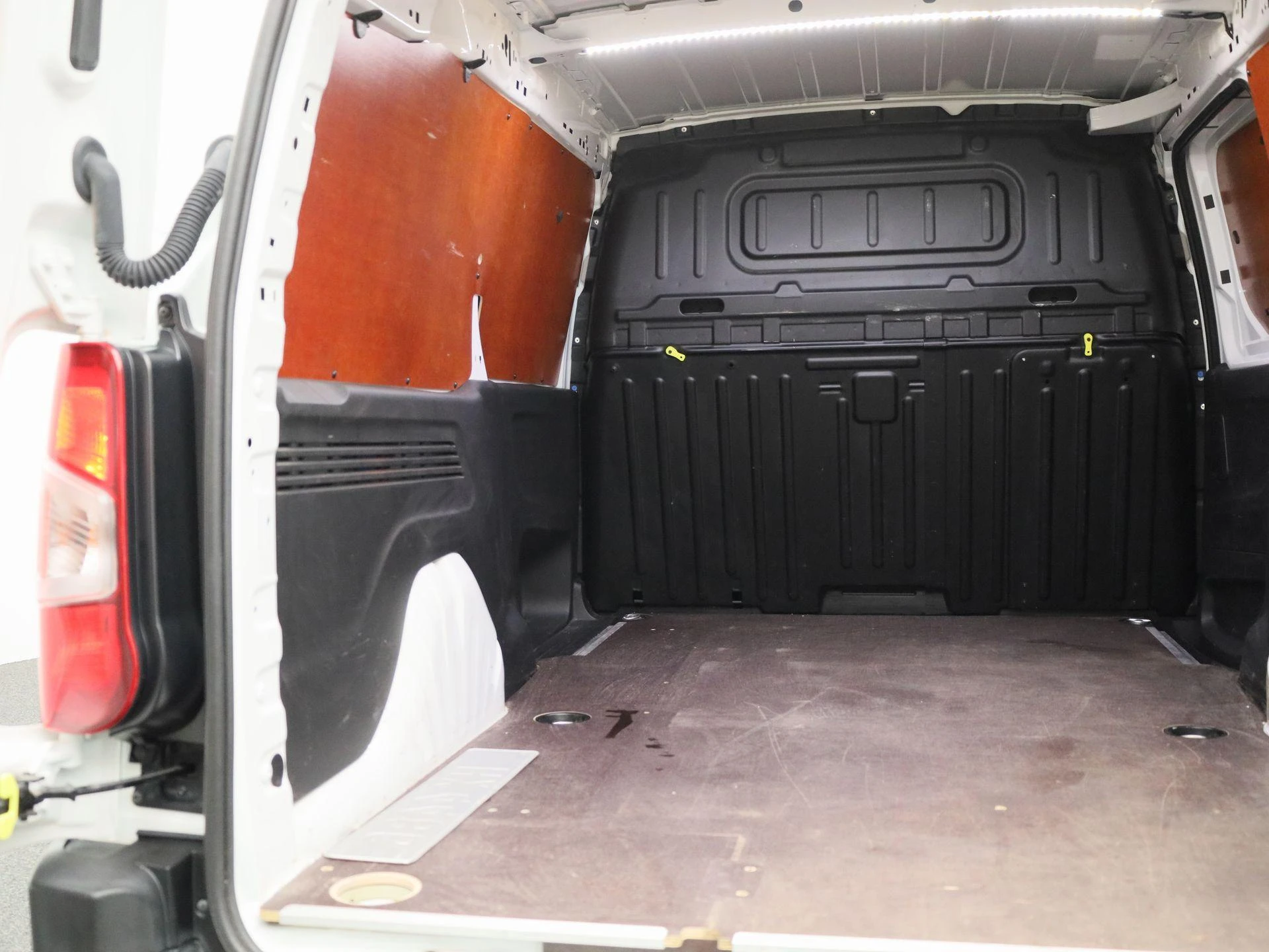 Opel-Combo-image-18