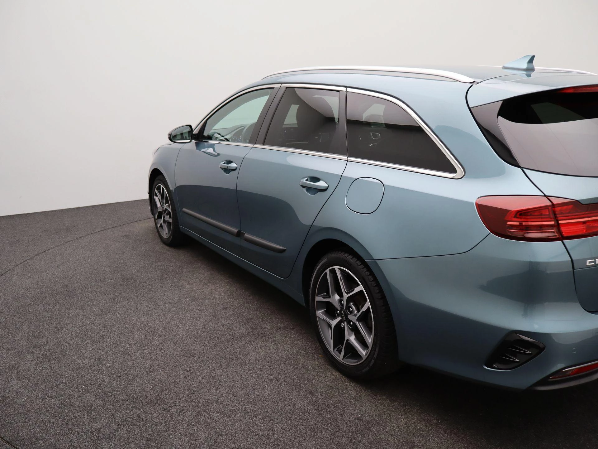 Kia-Ceed Sportswagon-image-29