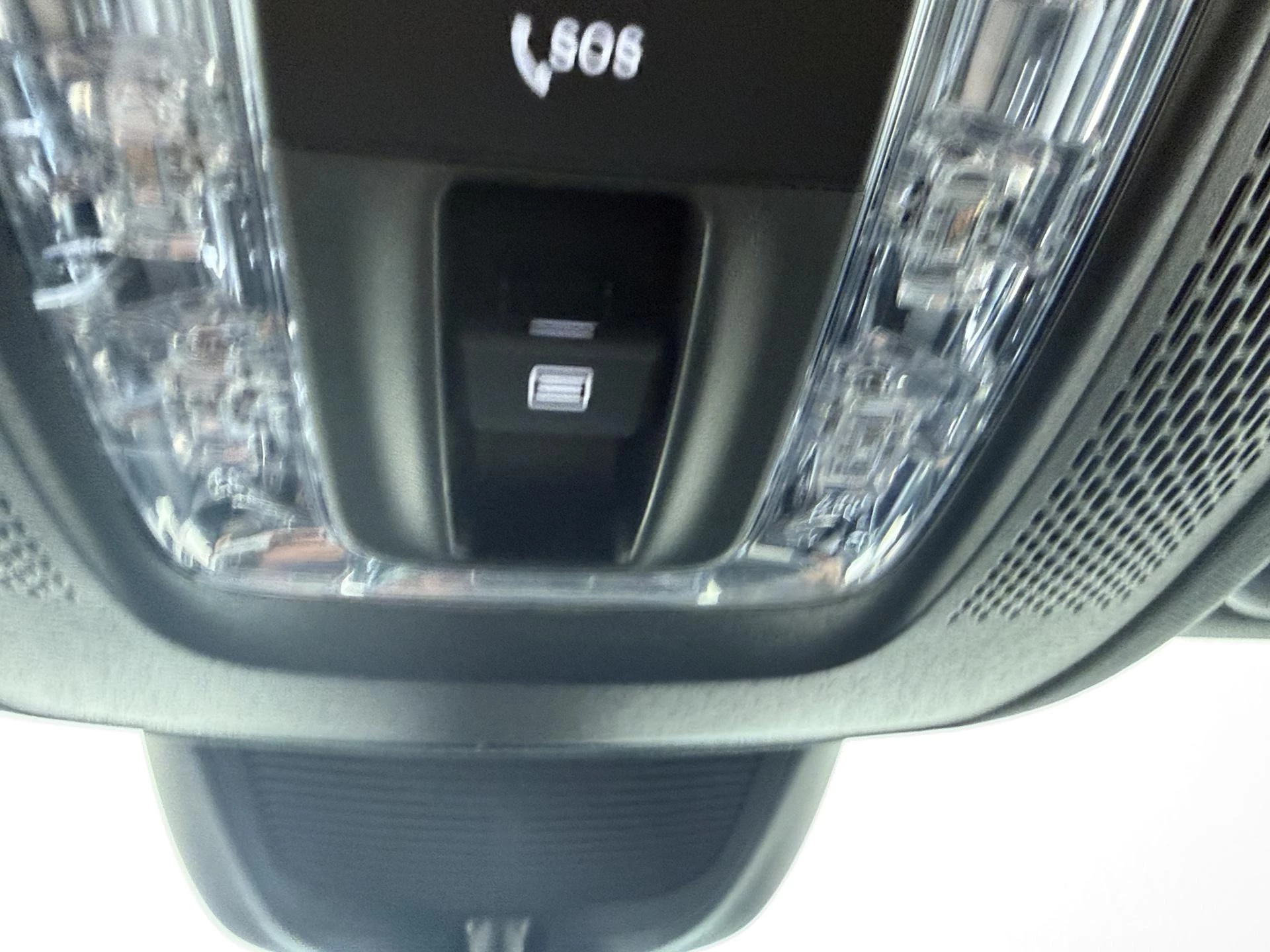 Mercedes-Benz-GLE-image-23