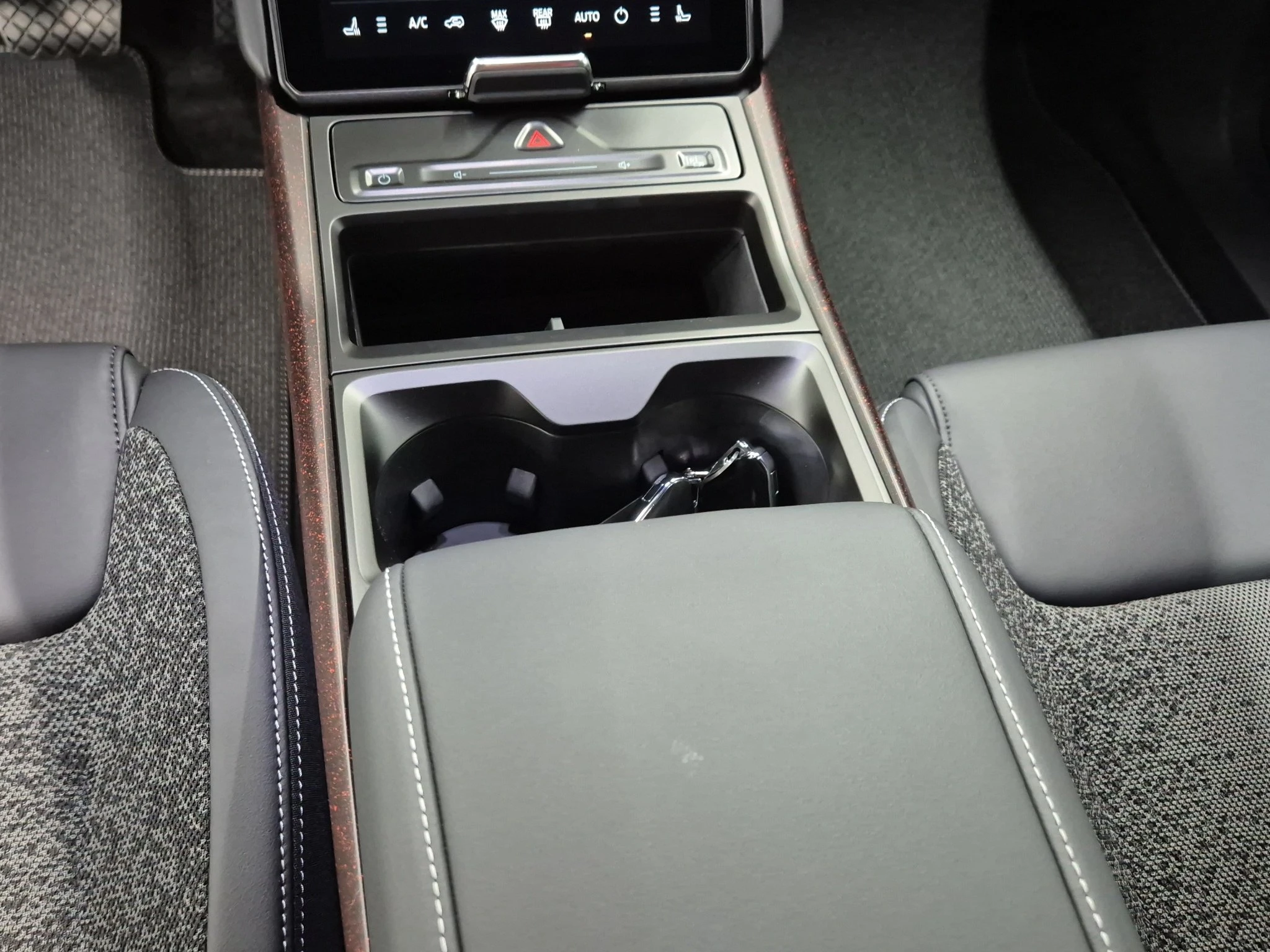 Ford-Explorer-image-13