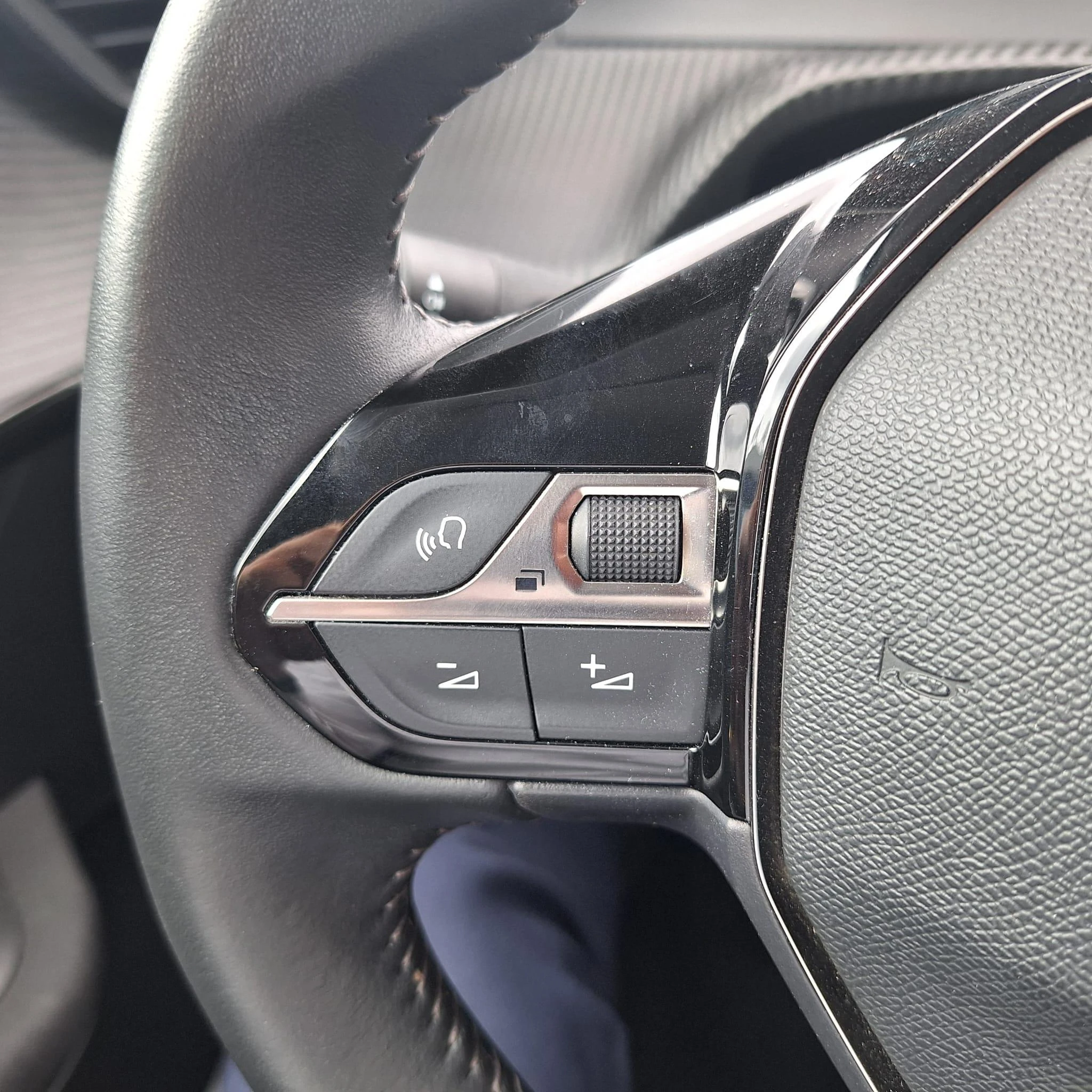 Peugeot e-208 EV Active 50 kWh