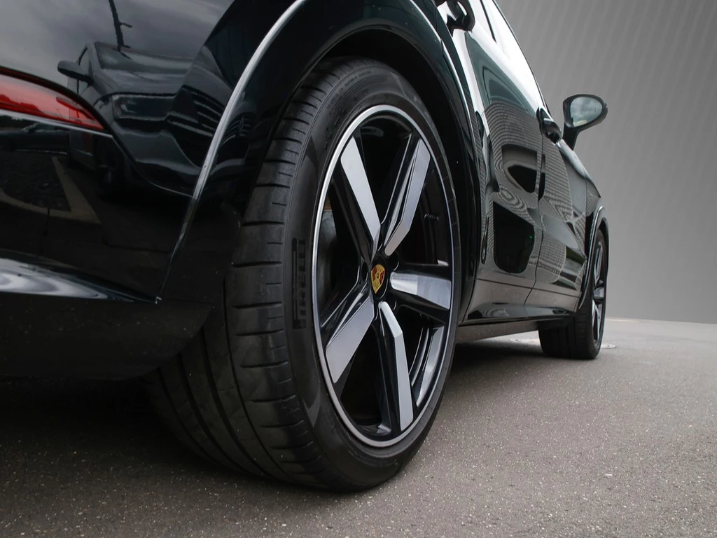 Porsche Cayenne S Panorama AHK Leder Luftfederung BOSE
