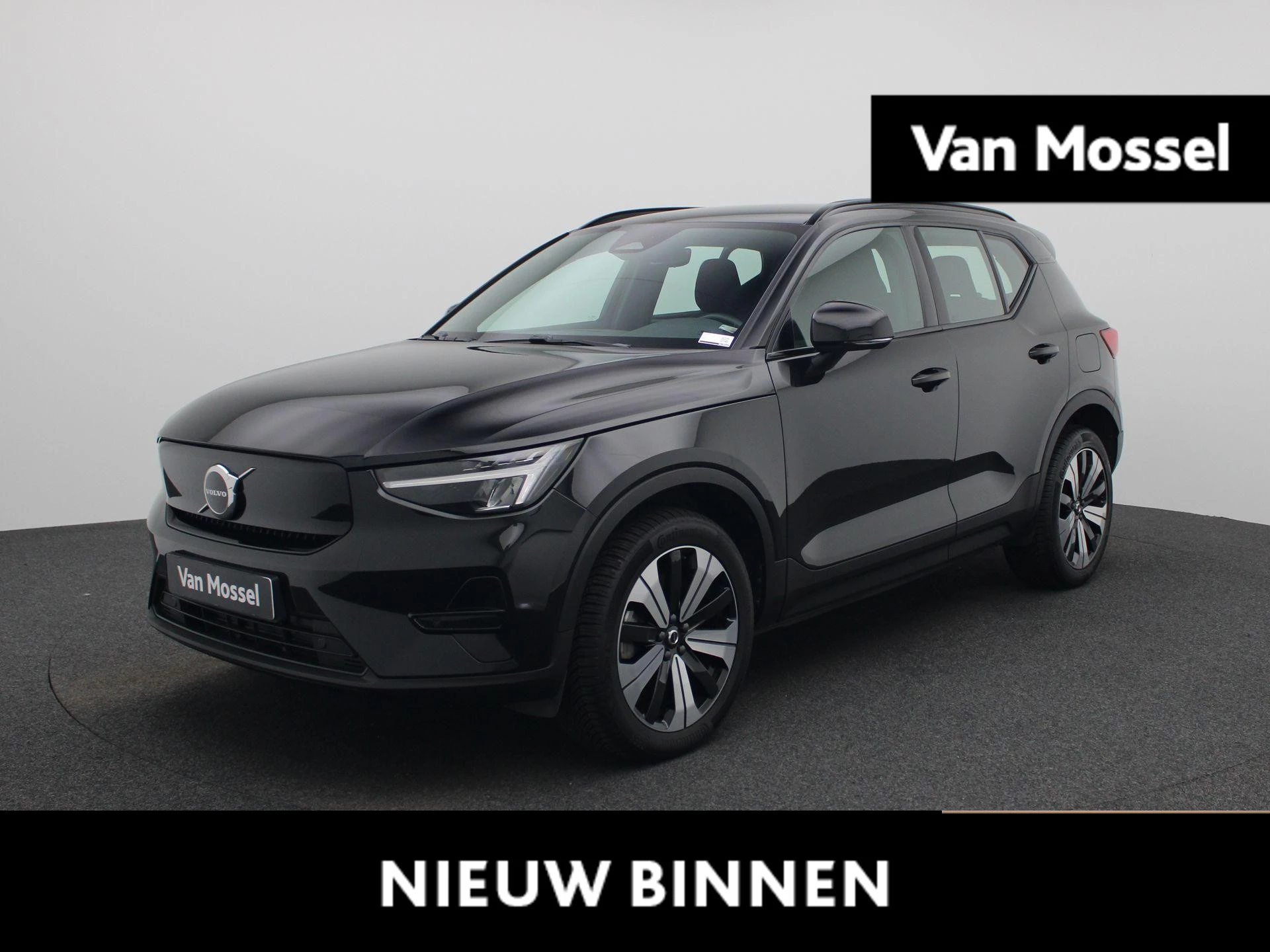 Volvo-XC40-image-0