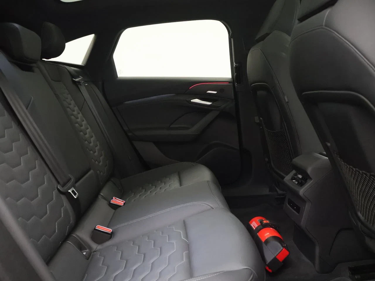 Audi-A6 Sportback e-tron-image-10