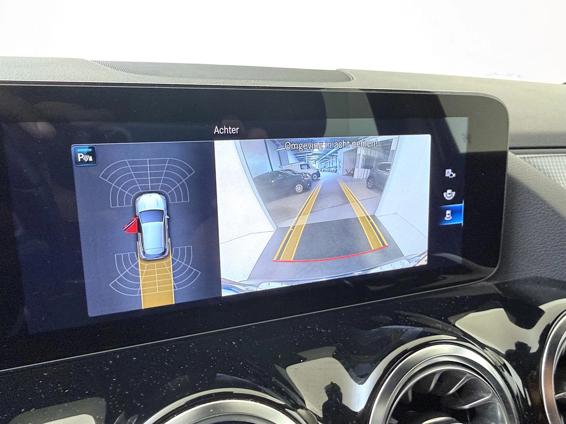 Mercedes-Benz GLA 180 Business Solution Luxury