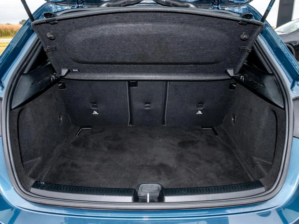 Mercedes-Benz-A-Klasse 180 d-image-15