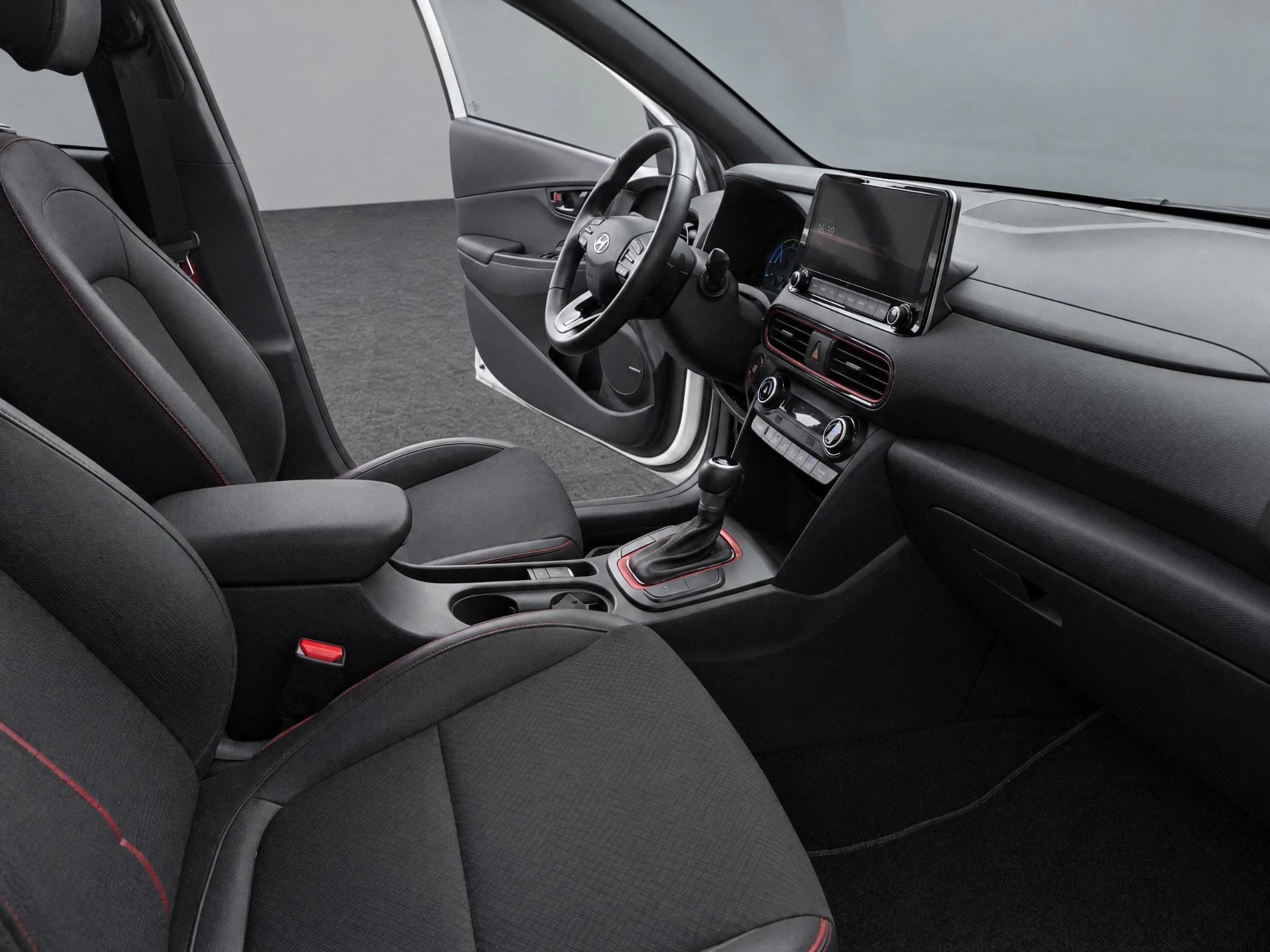 Hyundai-Kona-image-12