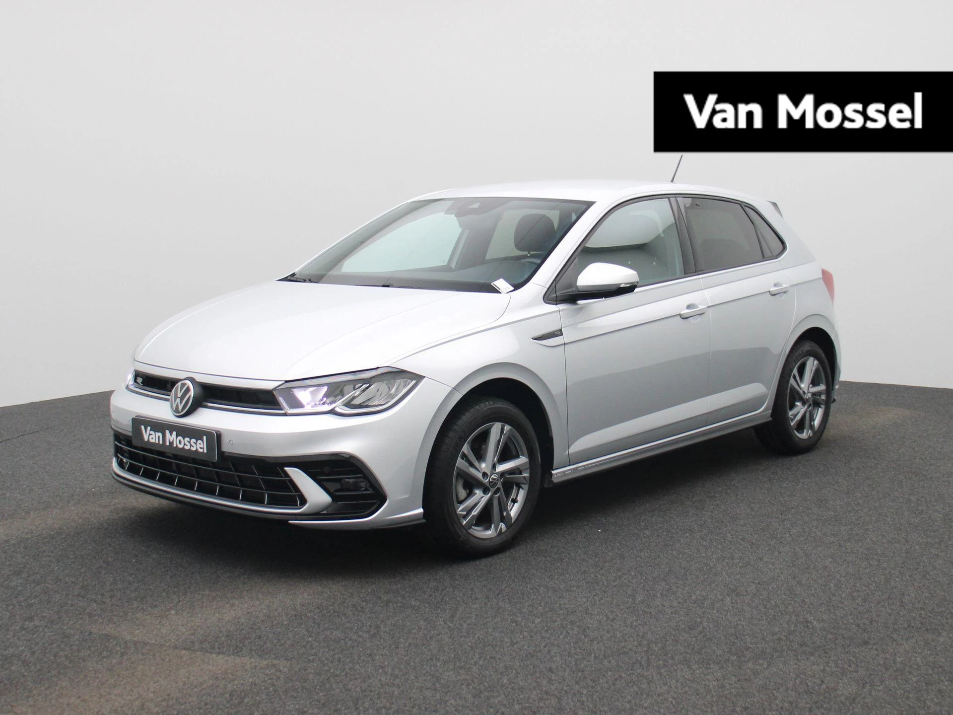 Volkswagen-Polo-image-0