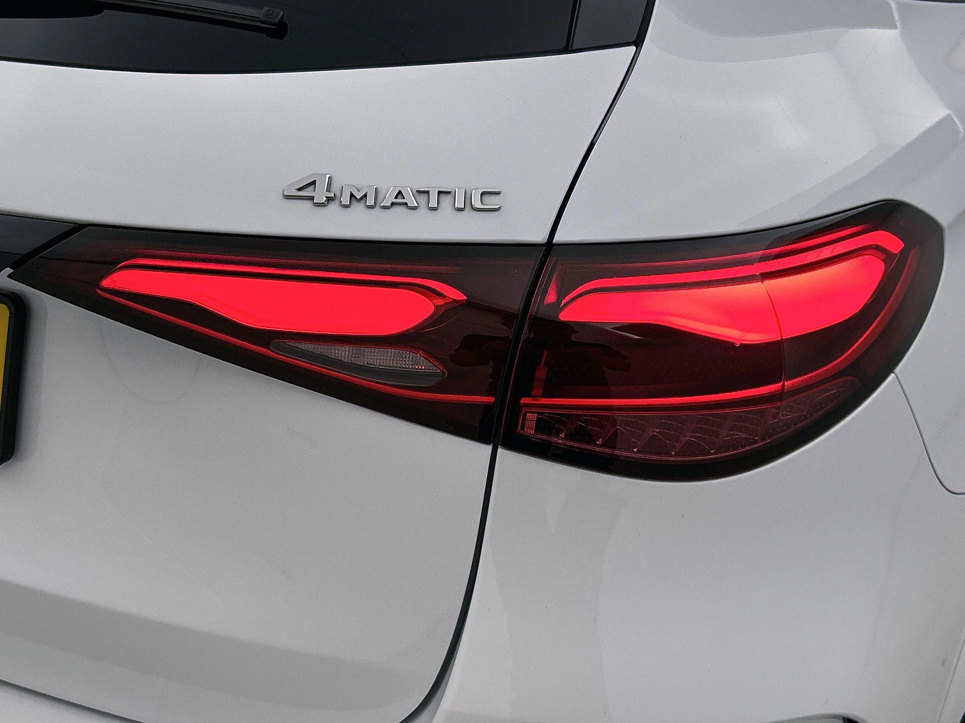 Mercedes-Benz-GLC-image-34