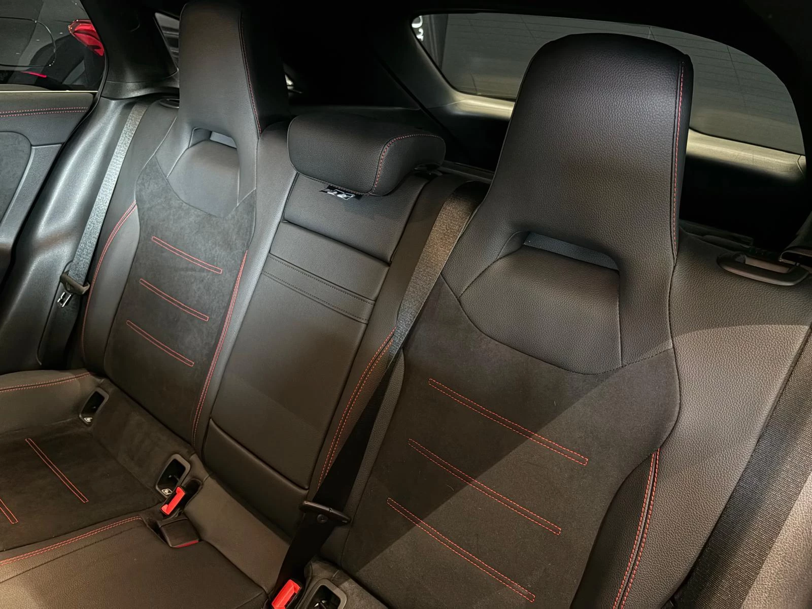 Mercedes-Benz CLA 180 Star Edition Shooting Brake + AMG + PANO + TREKHAAK + SURROUND VIEW +