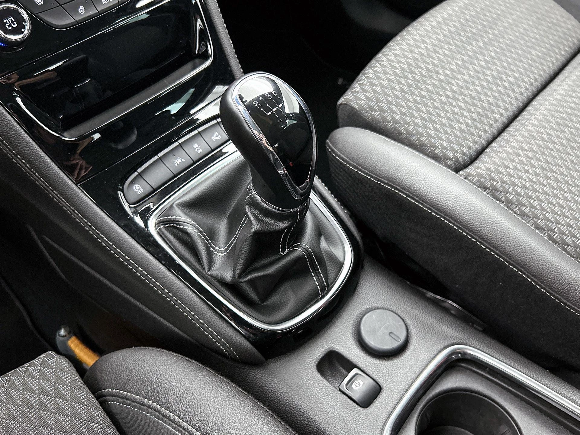 Opel-Astra-image-25